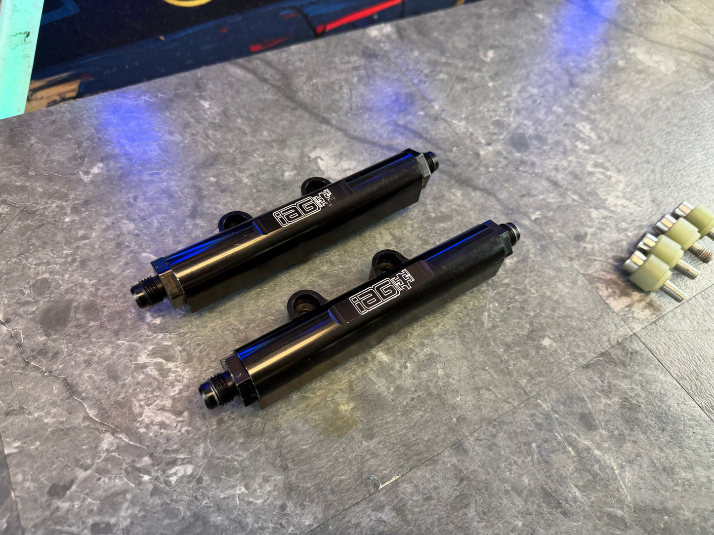 IAG v2 billet black Subaru STi & wrx top feed fuel rails & fittings w/ spacers and bolts