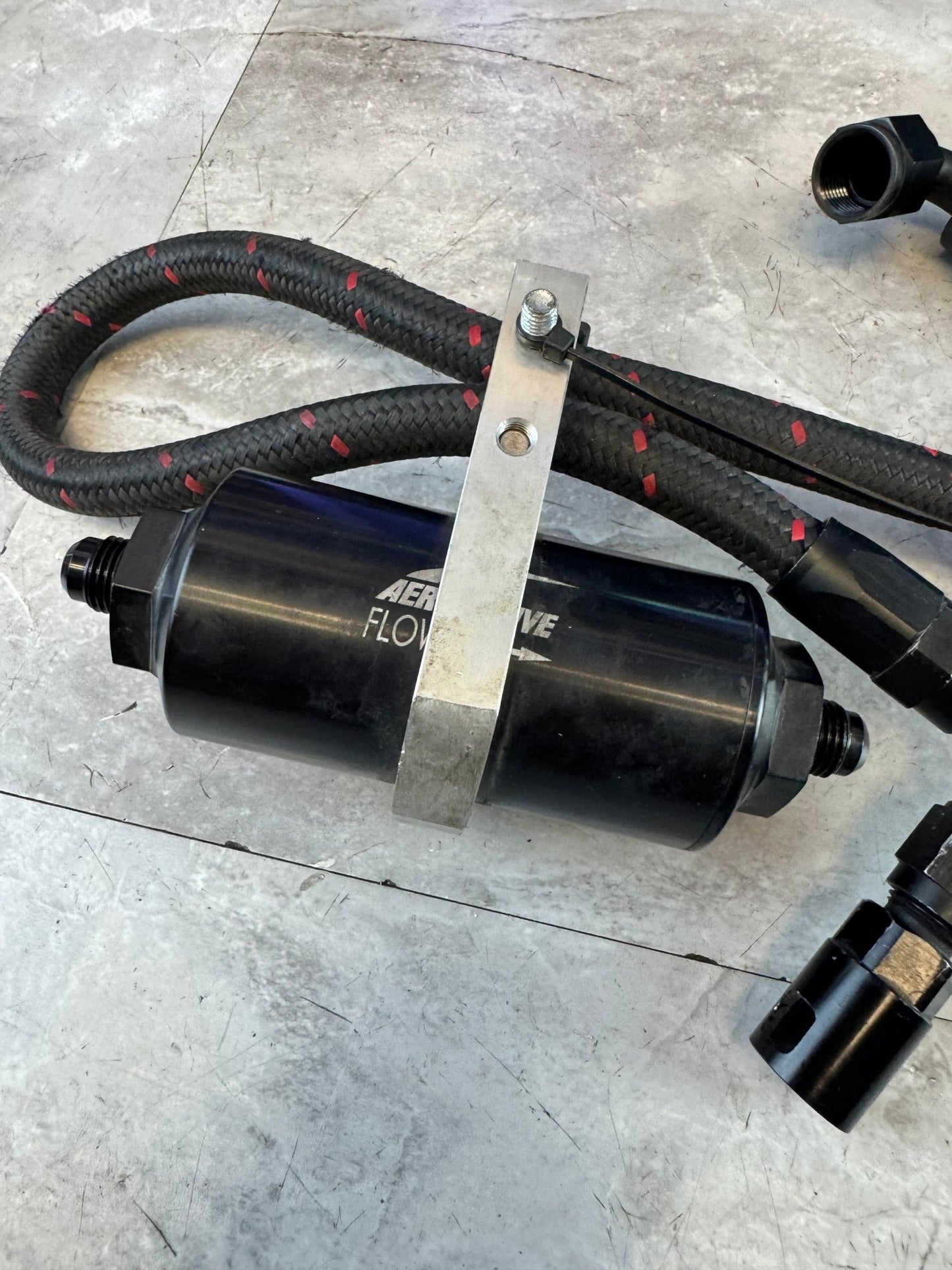 Custom AN-6 And AN-8 Fuel Lines With Aeromotive Inline Fuel Filter