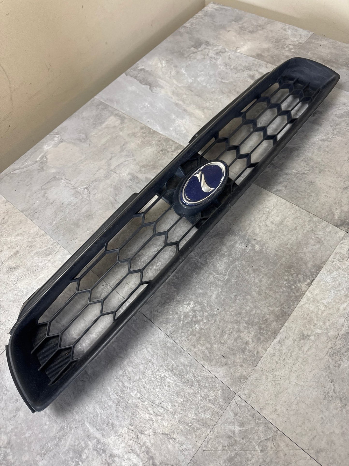 2002-2003 Subaru WRX Front Grille OEM Assembly (JDM Impreza Badge)