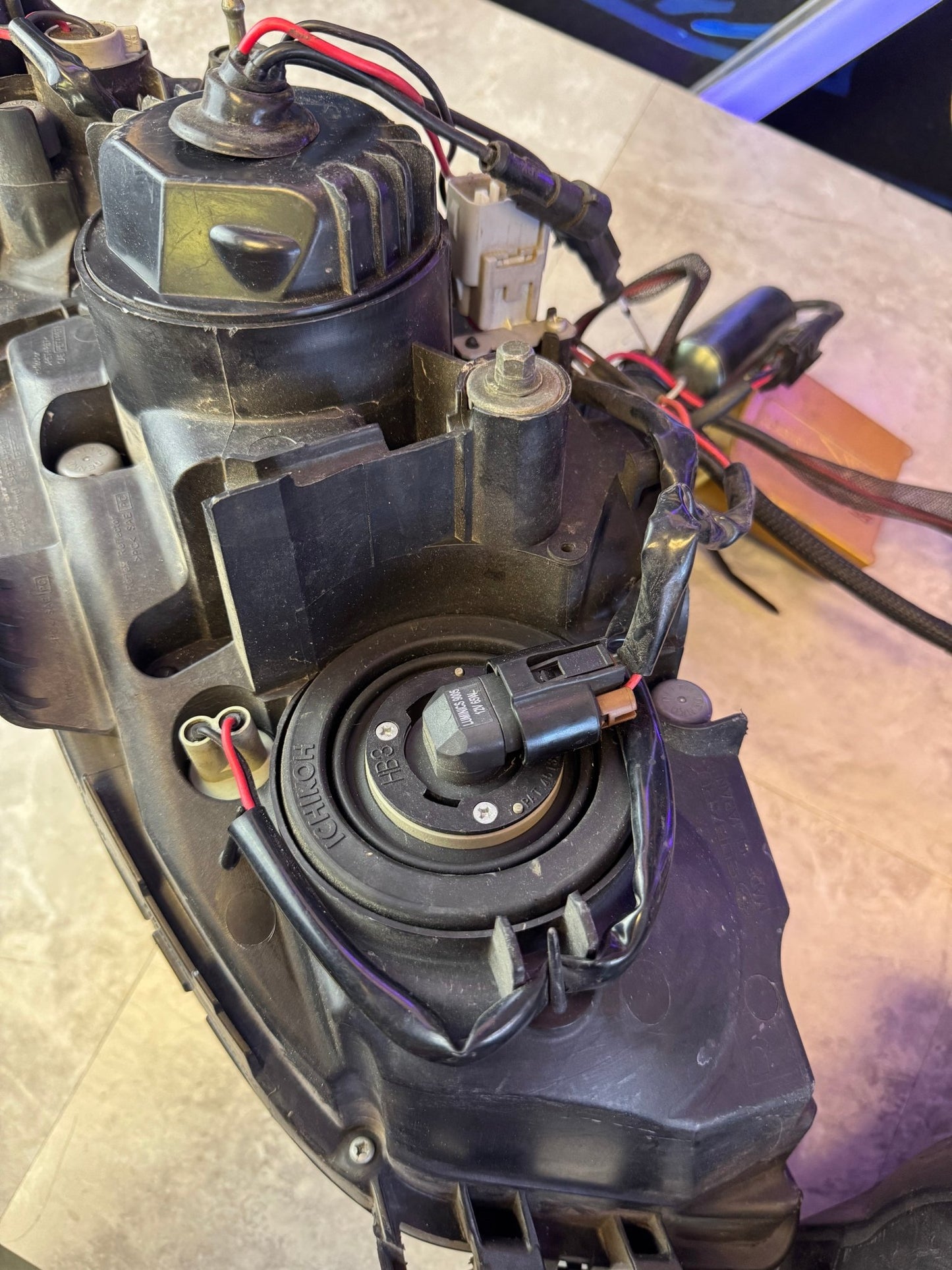 Subaru OEM 06-07 Subaru Impreza WRX STi  Headlight Pair Assembly With HID Module