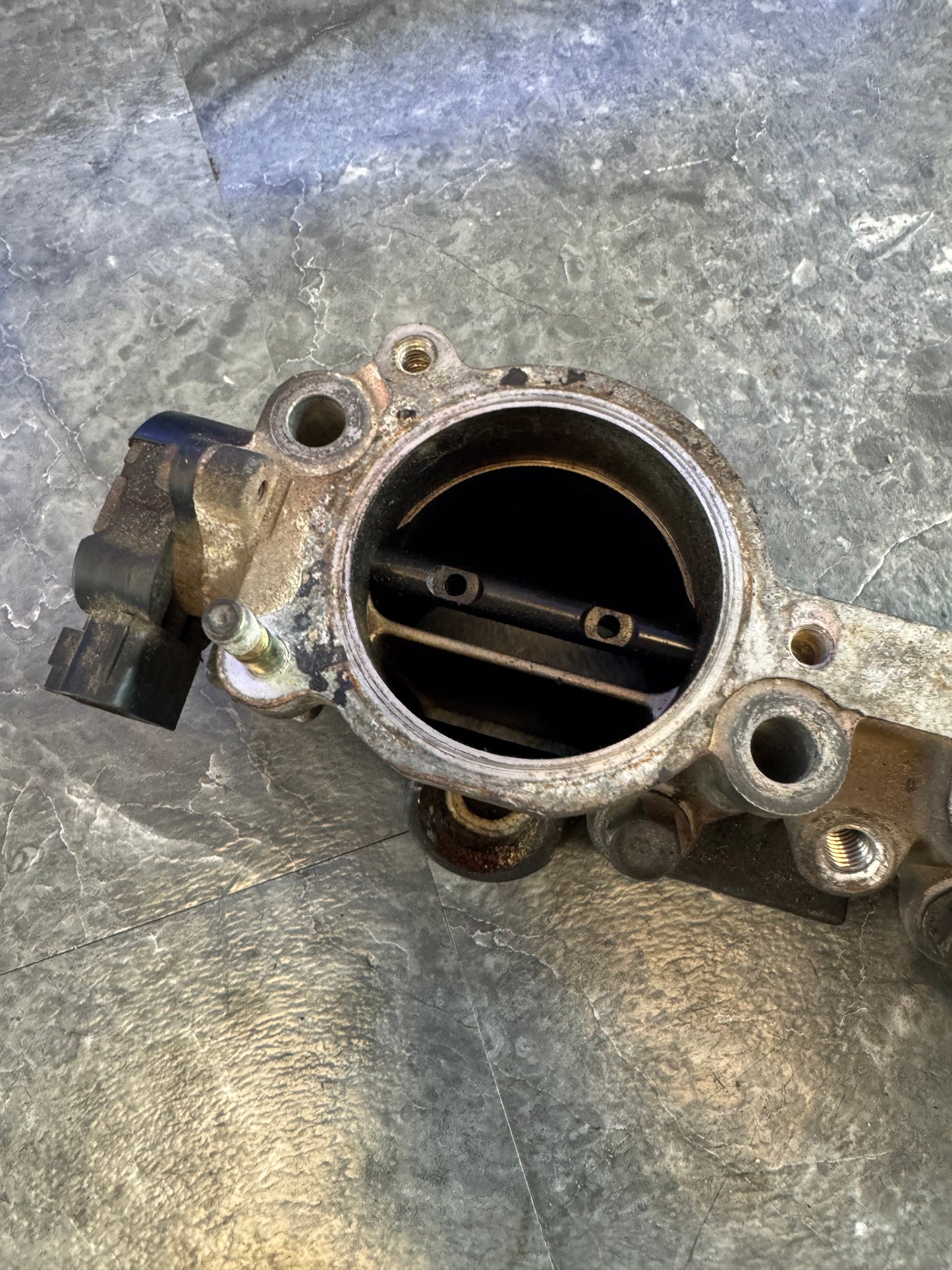 2004-2006 Subaru Impreza WRX STi OEM Engine Intake Manifold TGV Assembly Tumble Generator Valve Side Feed