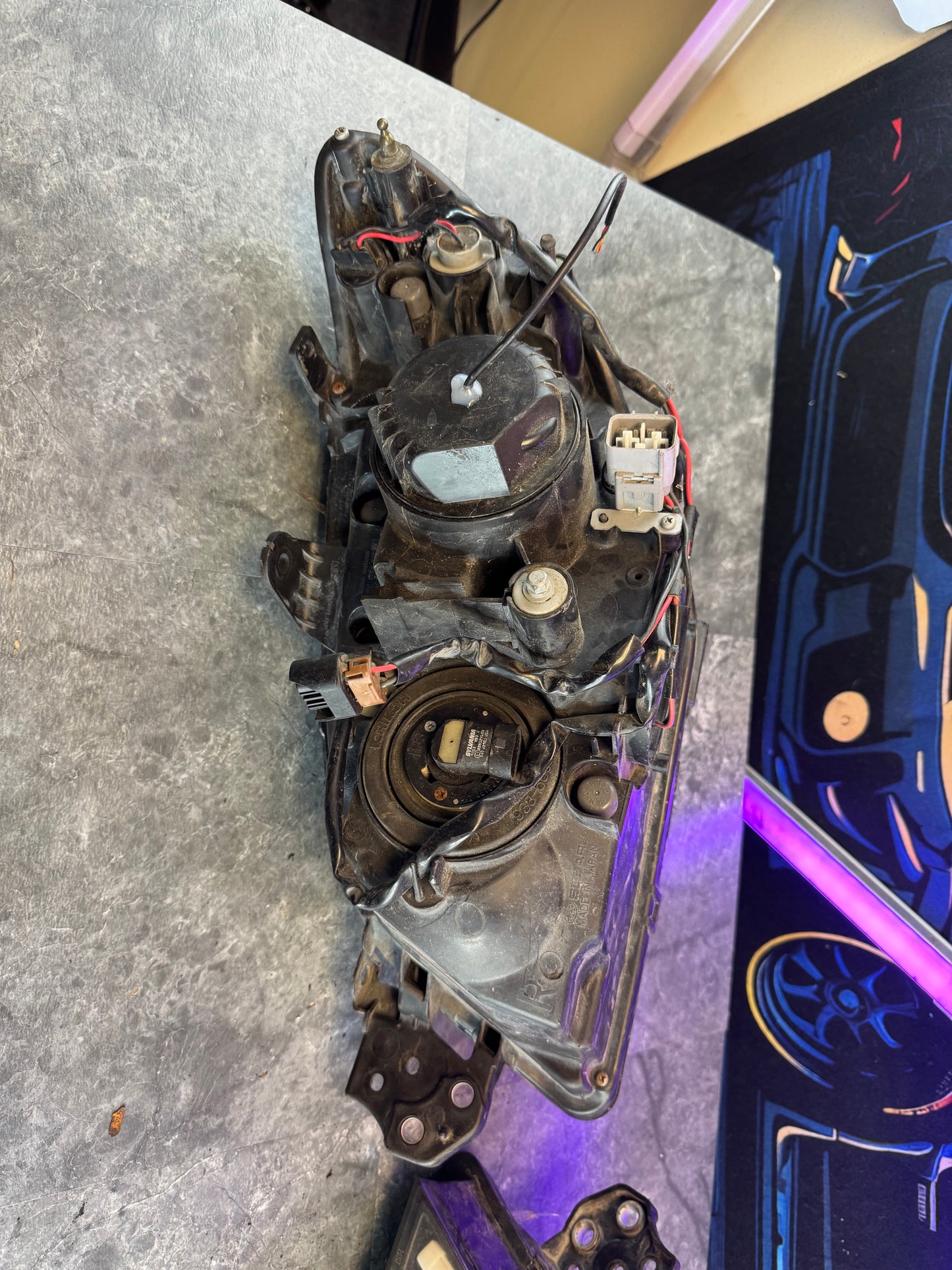 2006-2007 Subaru Impreza WRX OEM Custom Headlights Pair Driver Passenger Side Incomplete