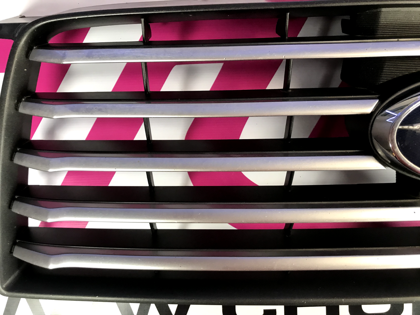 2006-2008 Subaru Forester Front Grille Assembly Suabaru Emblem