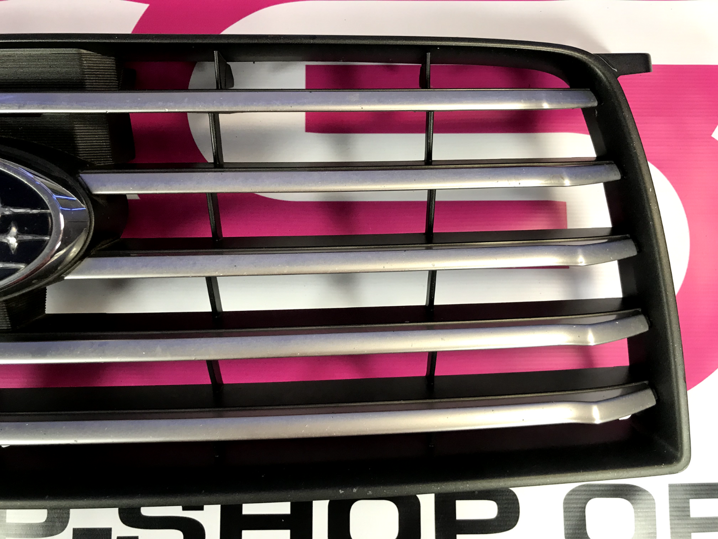 2006-2008 Subaru Forester Front Grille Assembly Suabaru Emblem