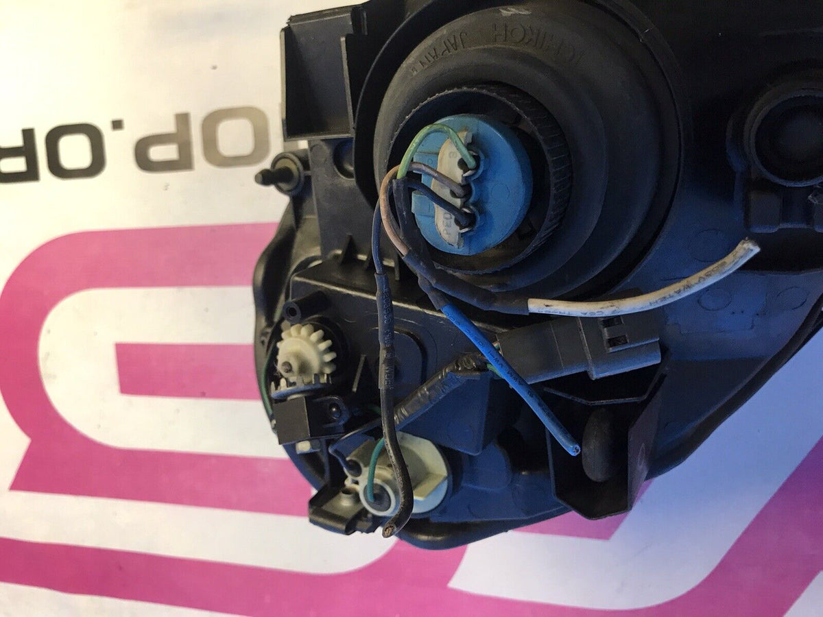 2002-2003 Subaru Impreza WRX RH OEM Passenger Side Headlight Assembly
