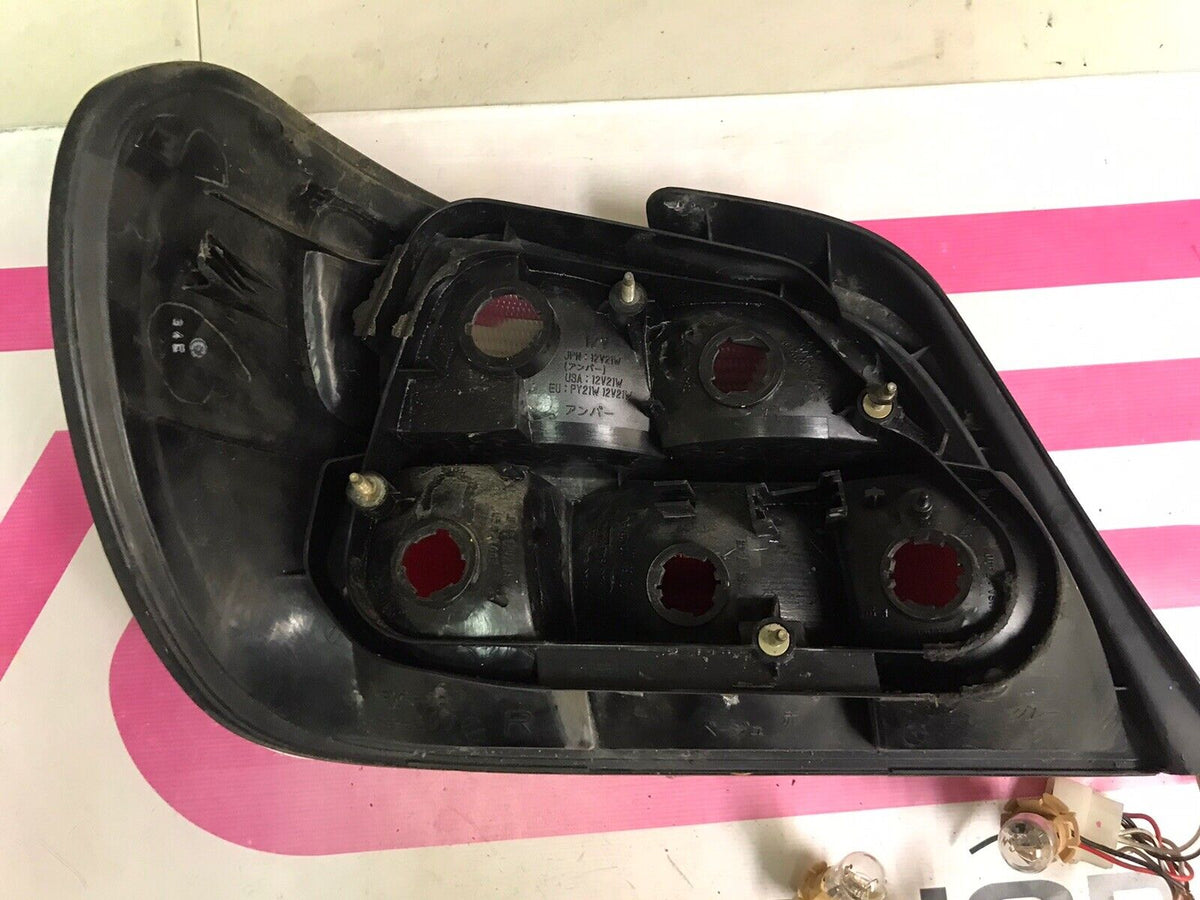 2002-2003 Subaru Impreza WRX RH OEM Side Tail Light Assembly Sedan