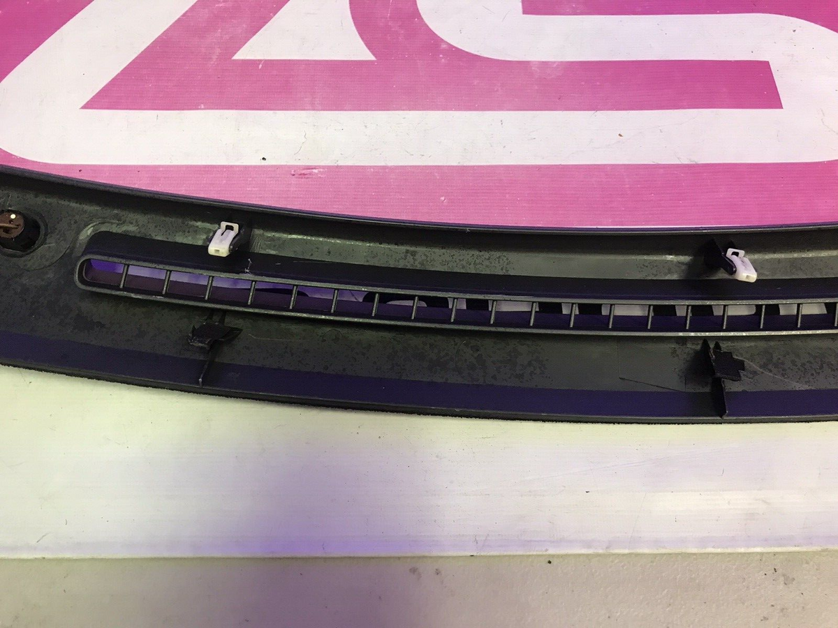 2004-2007 Subaru Impreza WRX STi OEM Interior Front Dash Defrost Vents Trim