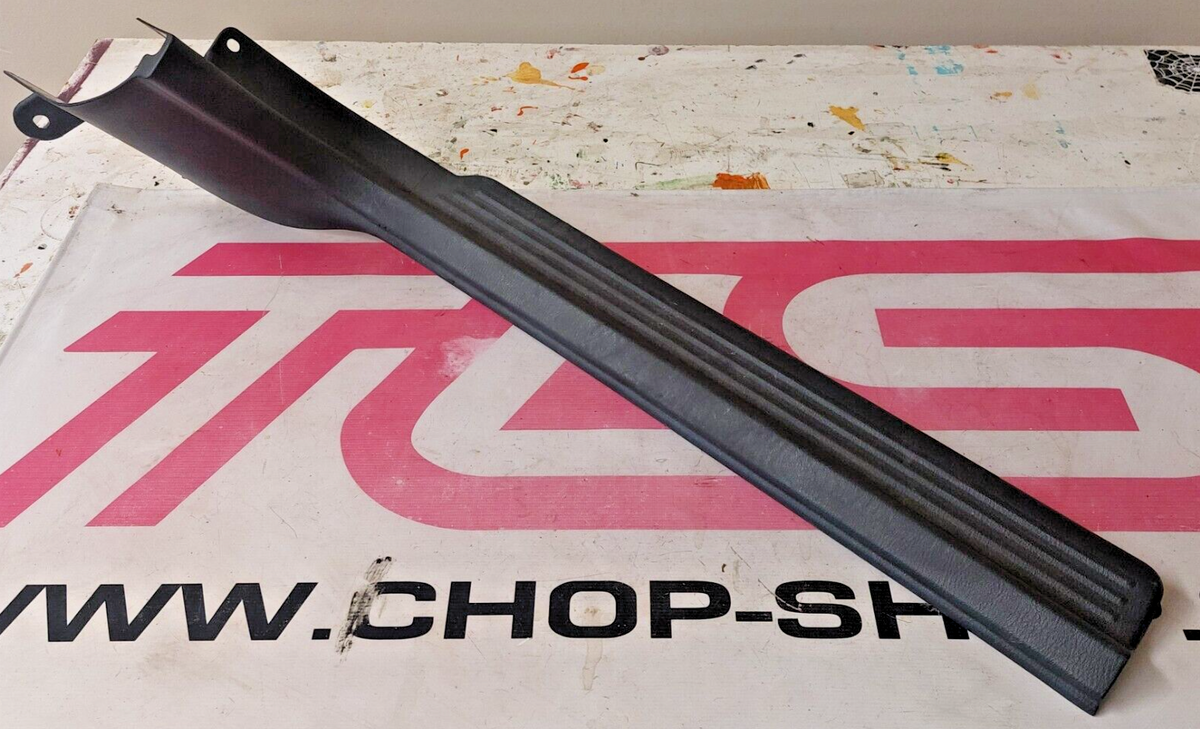 2002-2007 Subaru Impreza WRX STi OEM RH Door Sill Trim Panel Scuff