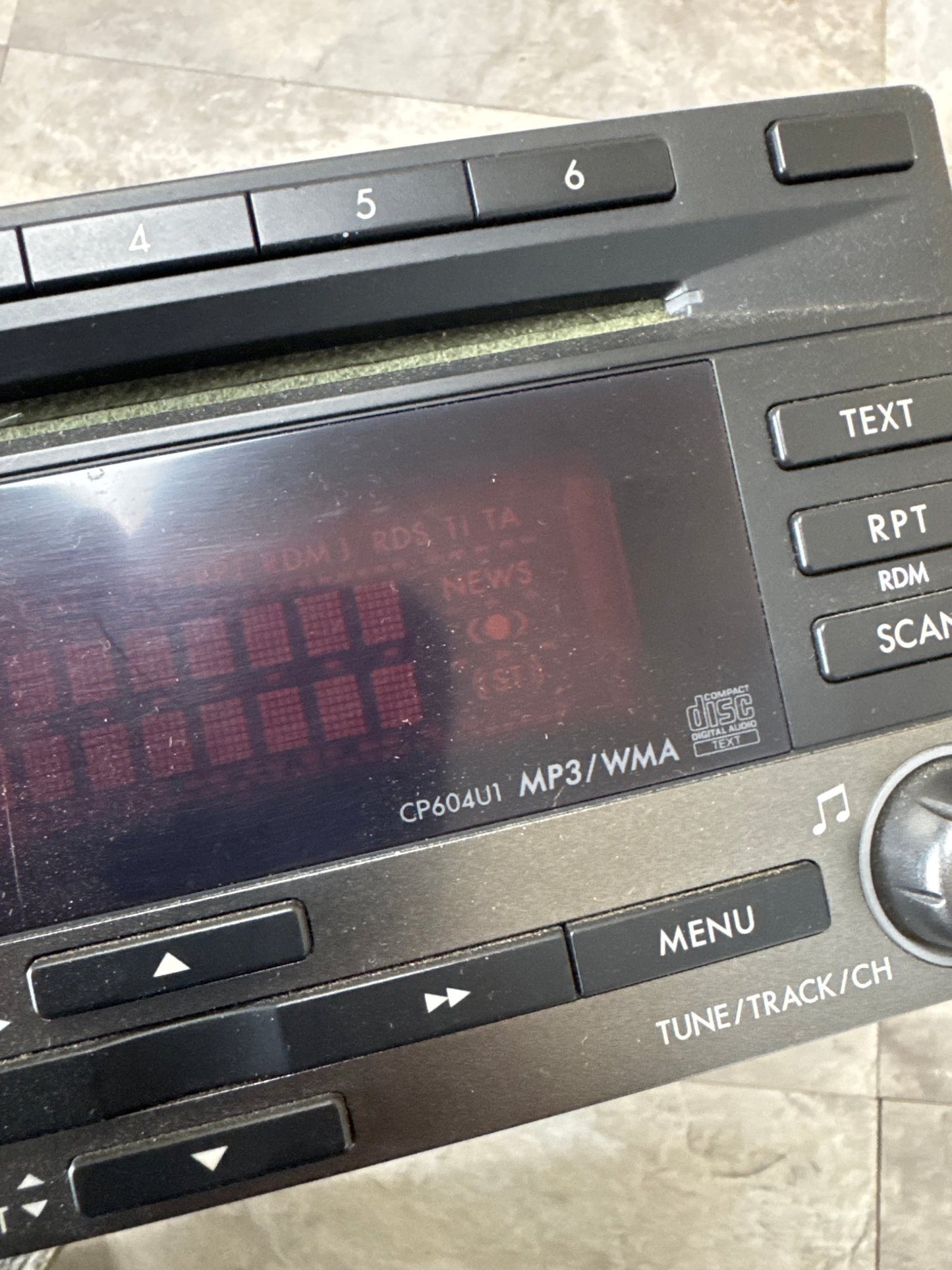 2008-2011 Subaru Impreza  OEM AM FM Radio mp3 CD XM Capability