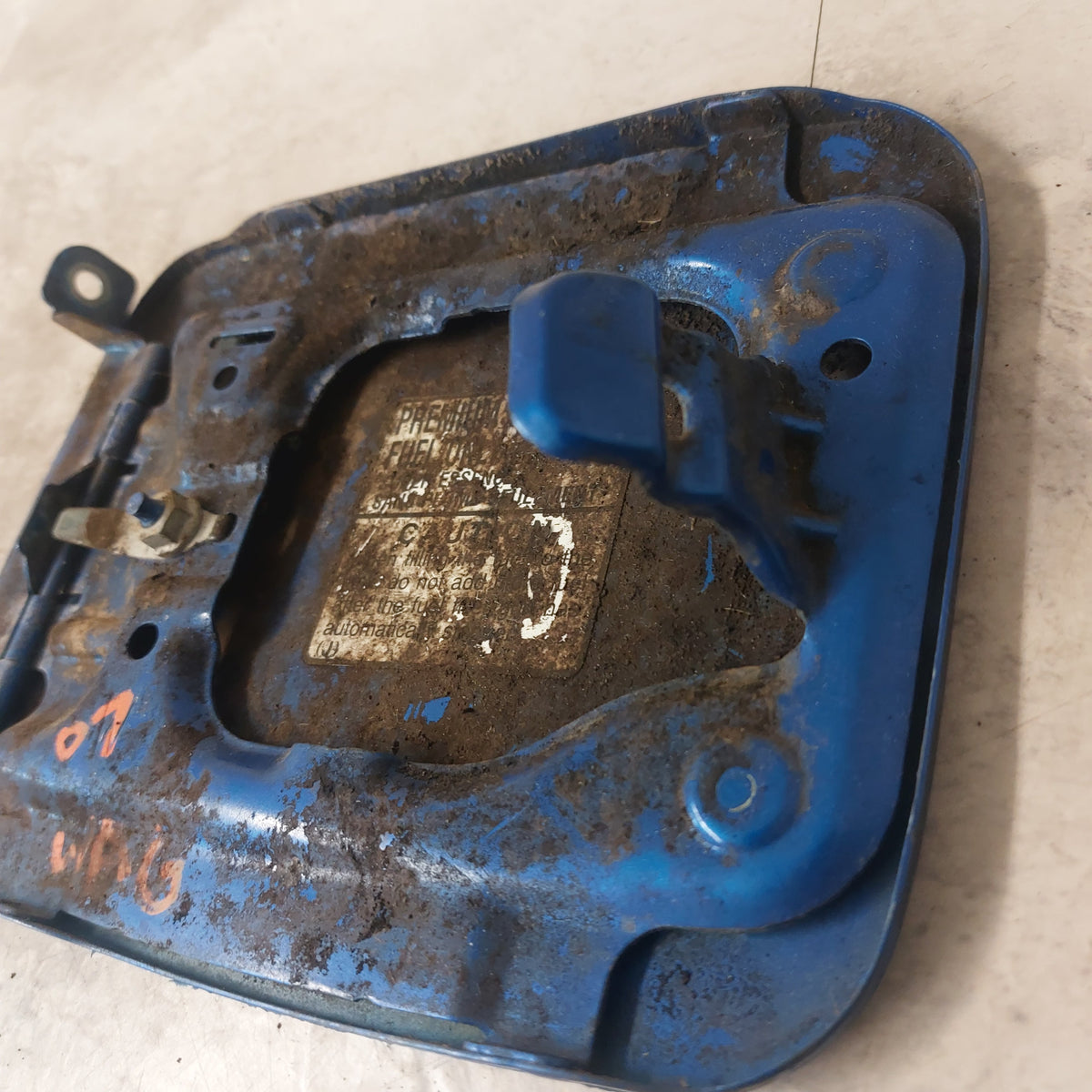 2002-2007 Subaru Impreza WRX Gas OEM Cover