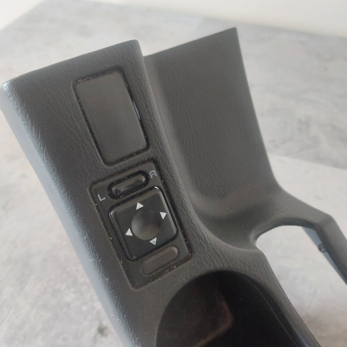2002-2004 Subaru Impreza WRX Center OEM Console Cup Holder E Brake Trim Window Switch