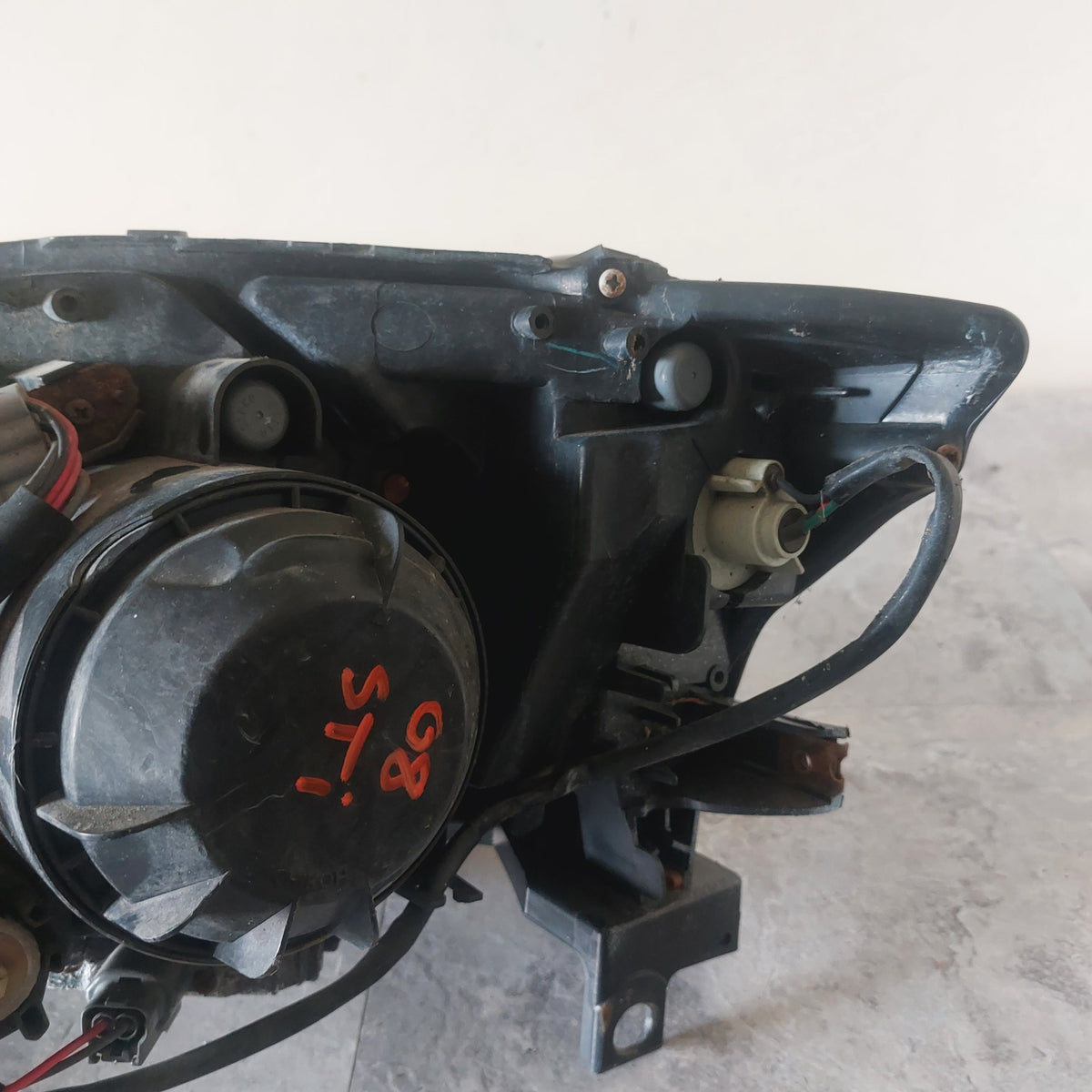 2008-2014 Subaru Impreza WRX STi Headlight Assy RH Passenger Side