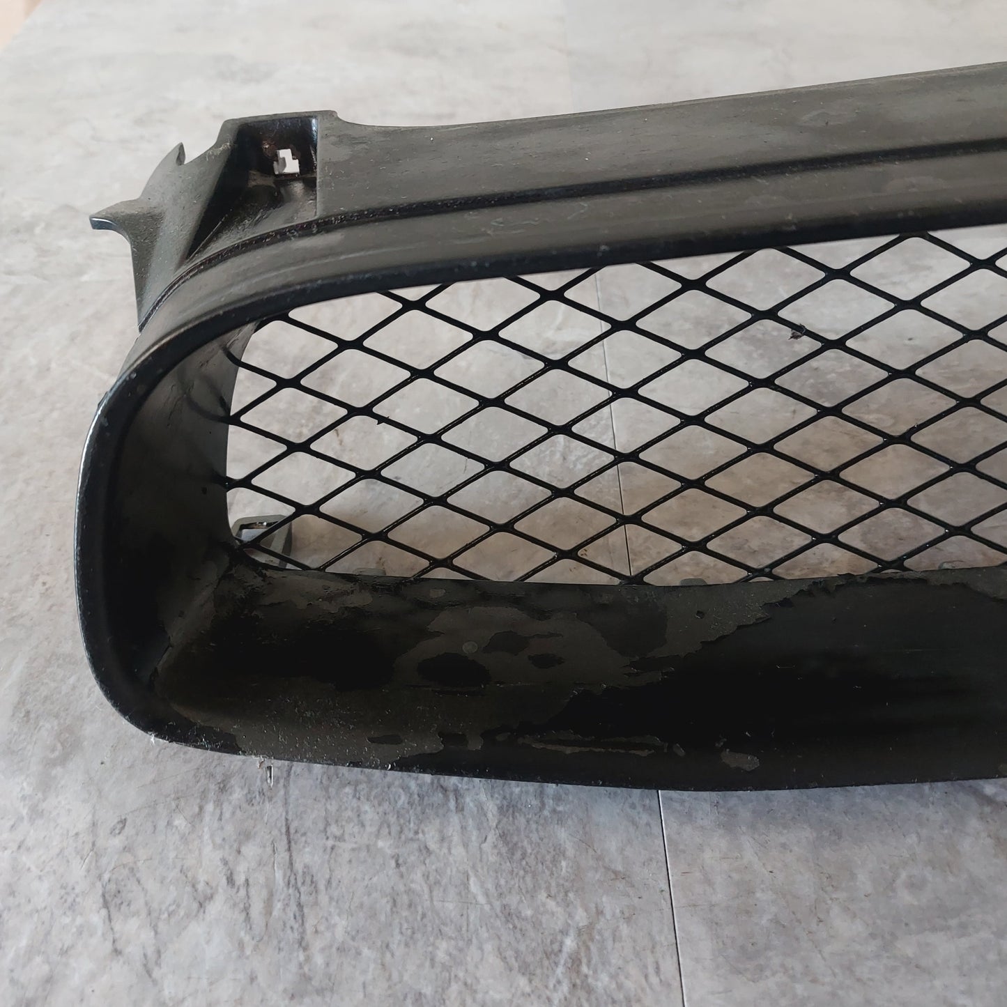 2004-2005 Subaru Impreza WRX STi OEM Front Grille ASSY