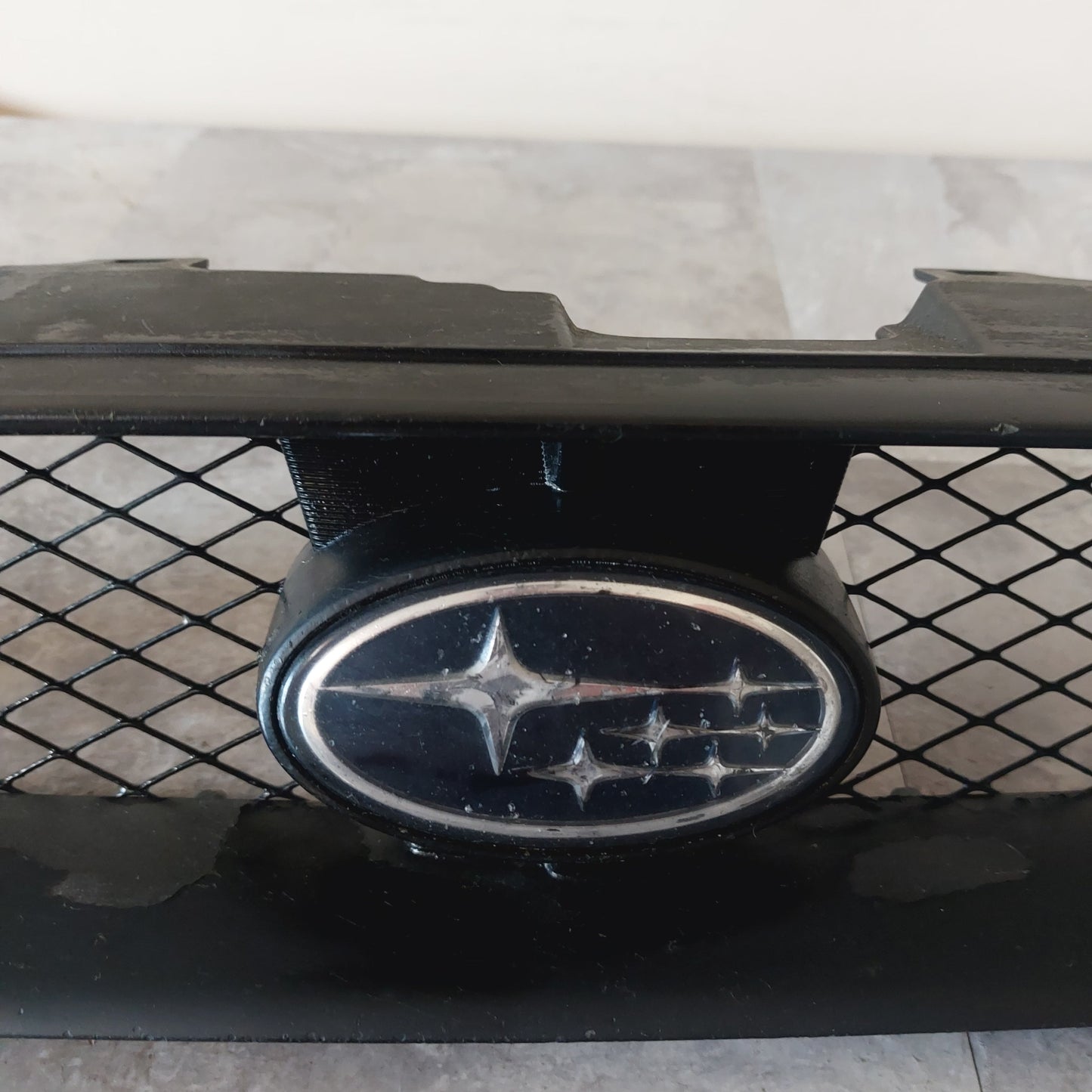 2004-2005 Subaru Impreza WRX STi OEM Front Grille ASSY