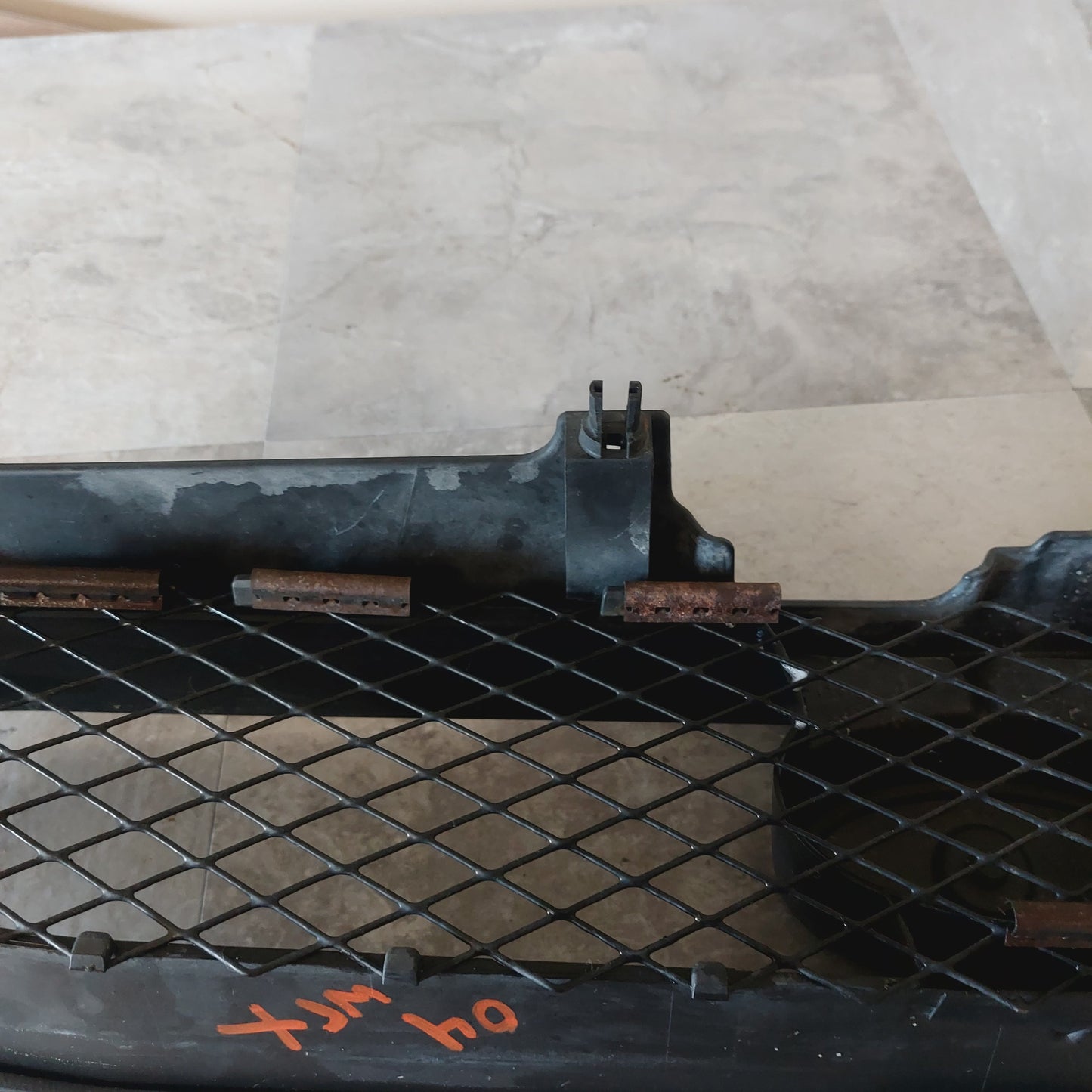 2004-2005 Subaru Impreza WRX STi OEM Front Grille ASSY