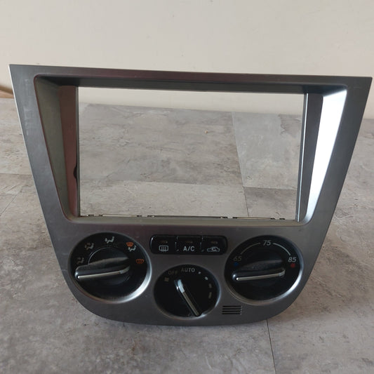 OEM 2002-2007 Subaru Impreza WRX AC Heater Climate Temperature Control w Trim