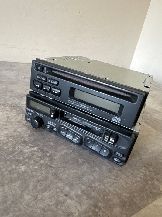 OEM 98-01 Subaru 2.5RS CD/TAPE/RADIO Head Unit