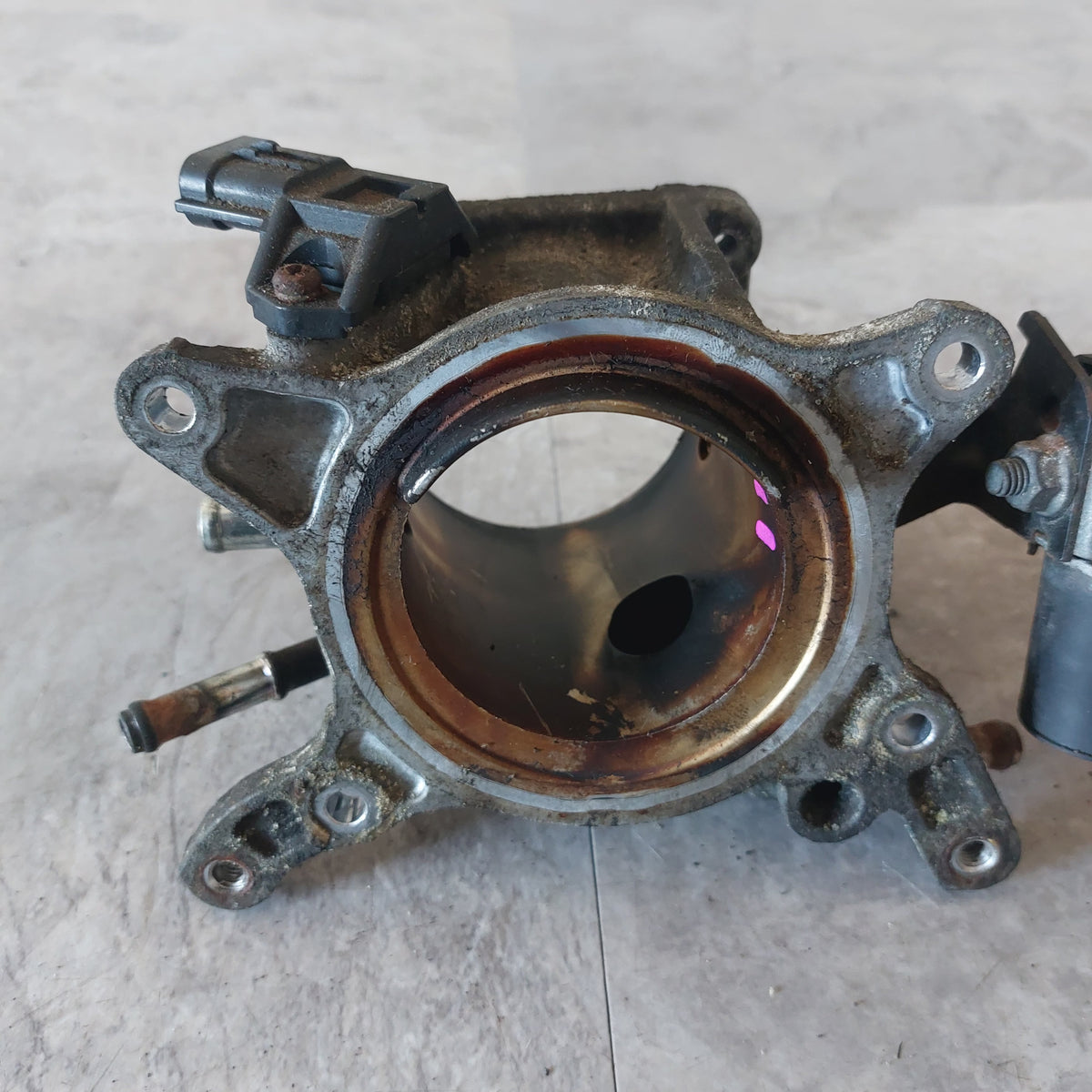 2010-2012 Subaru Legacy OEM 2.5L H4 Engine EGR Valve Control Housing