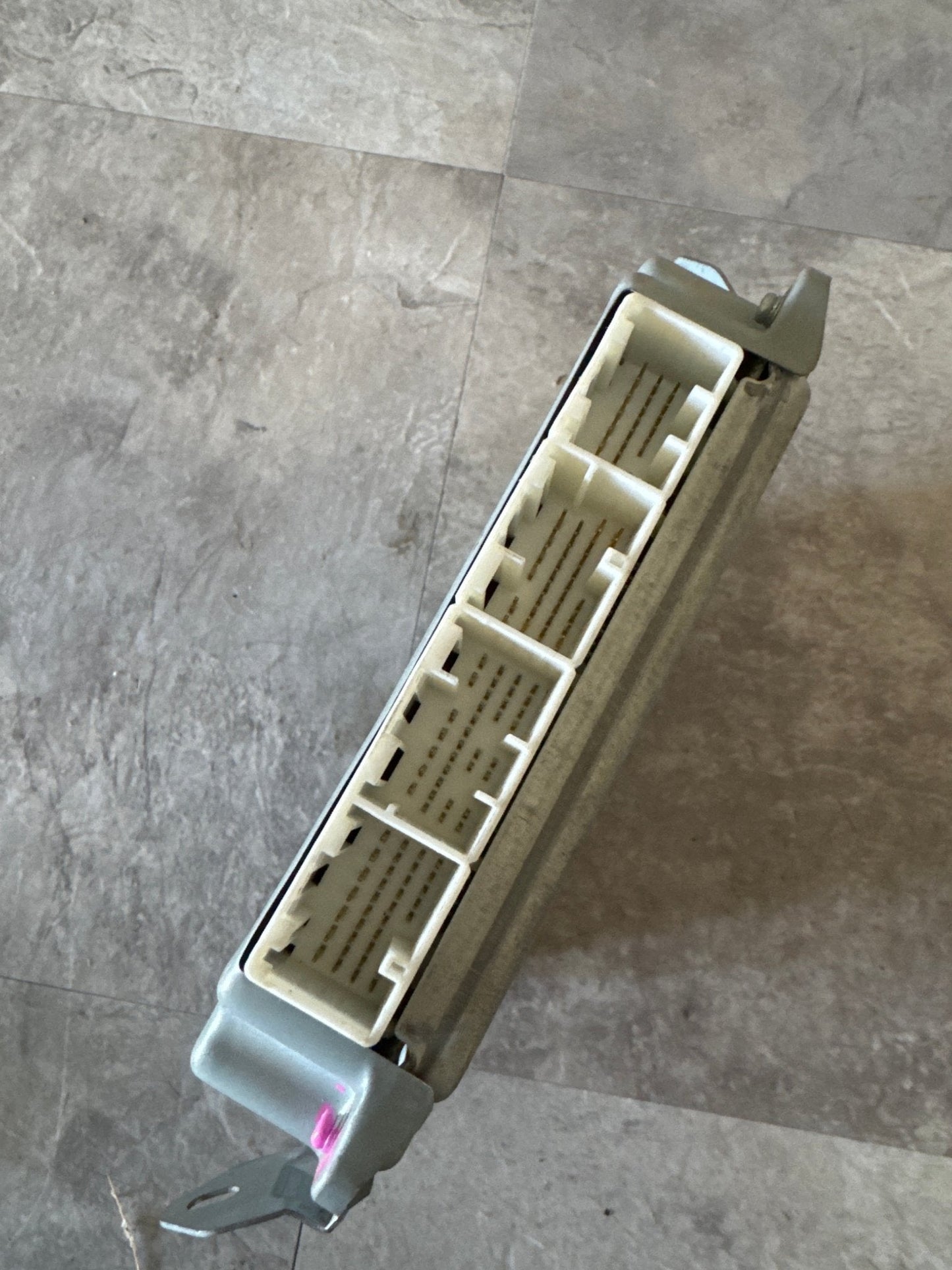 2005 Subaru Impreza WRX STi ECU Module 22611AJ931