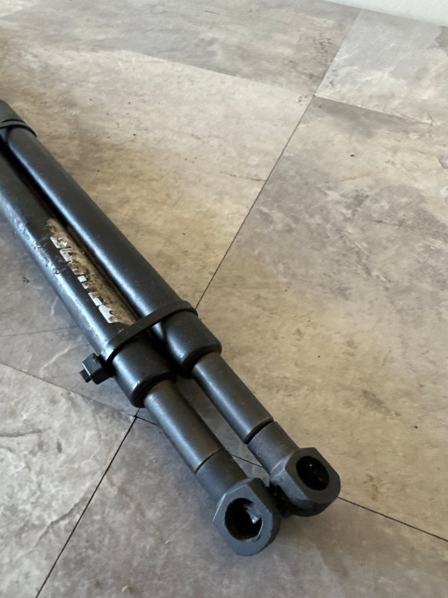 P2M SUBARU WRX / STI (GDA/GDB) 2002-07 CARBON HOOD DAMPER STRUTS