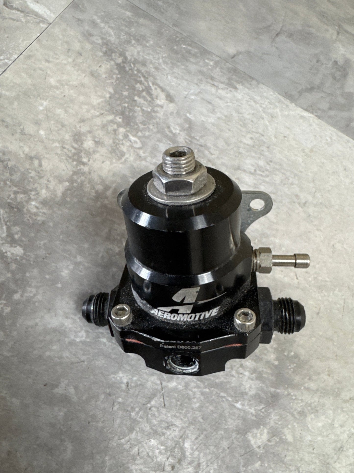 A1000 EFI Fuel Pressure Regulator + Fittings