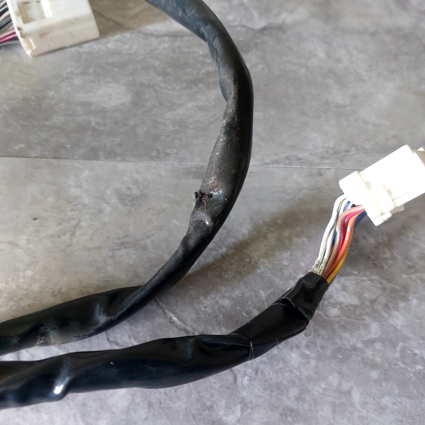 1997-2004 OEM Subwoofer Extension Cable