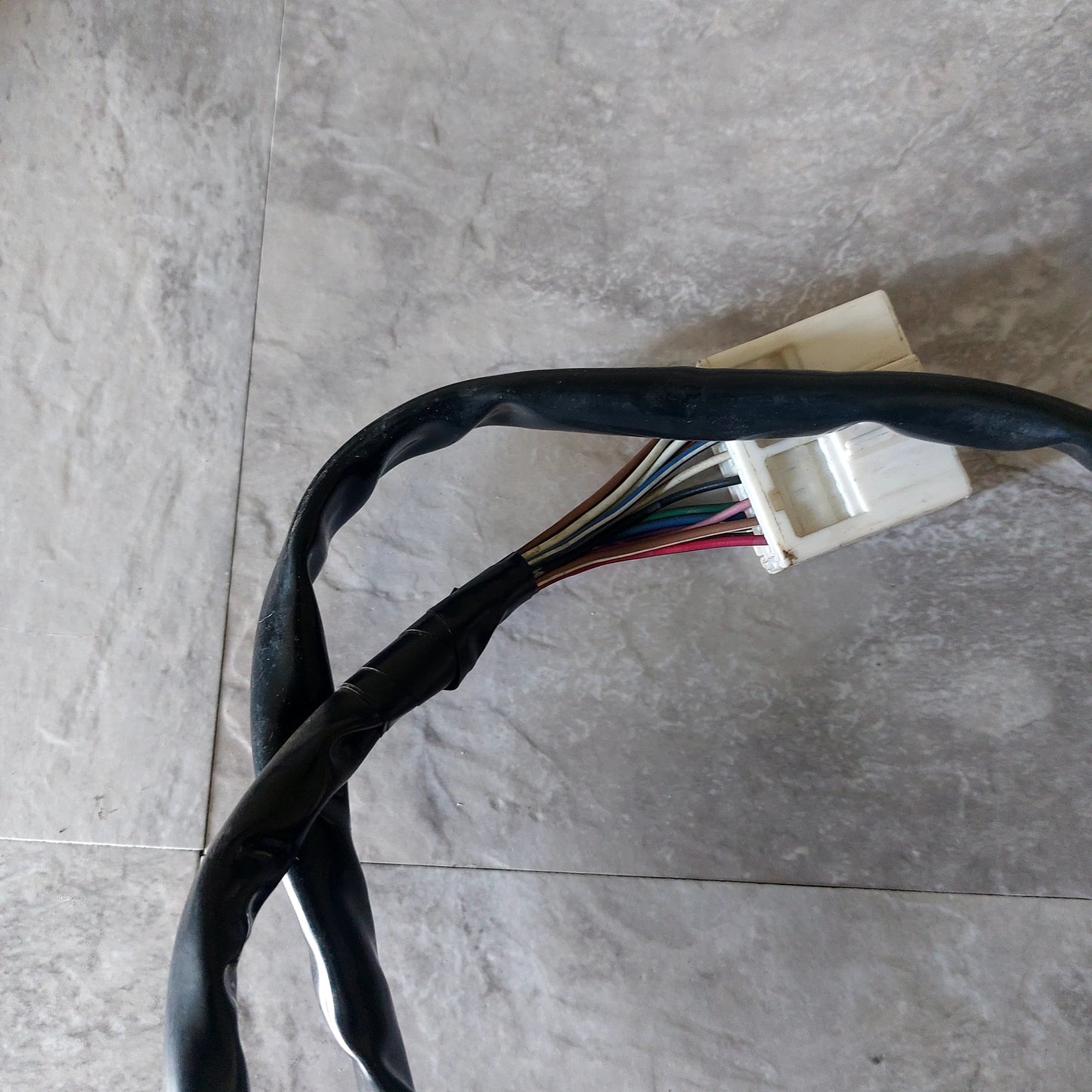 1997-2004 OEM Subwoofer Extension Cable
