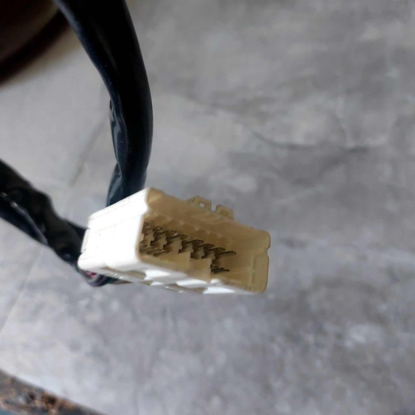 1997-2004 OEM Subwoofer Extension Cable
