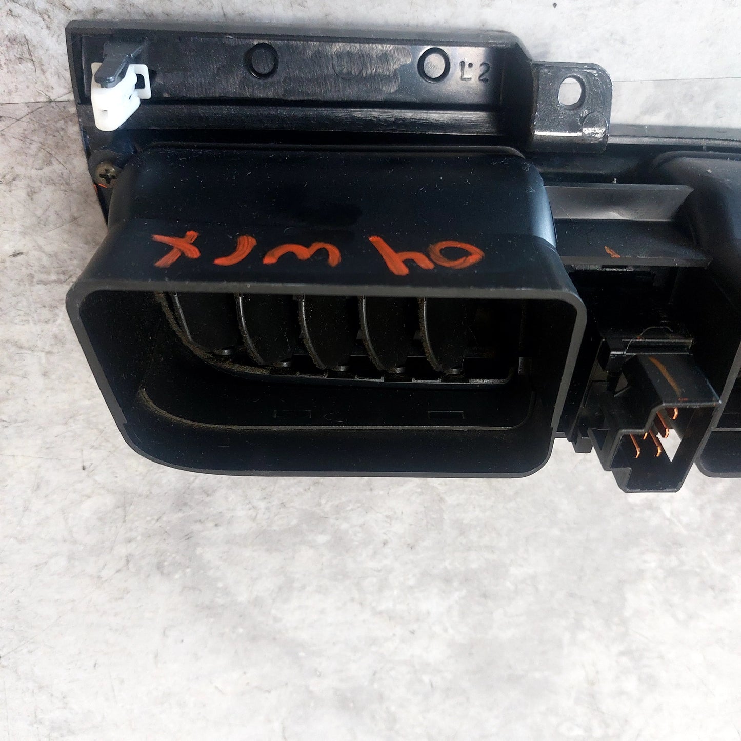 02-04 SUBARU IMPREZA WRX STi CENTER VENT CENTER DASH VENT AC HEATER OEM