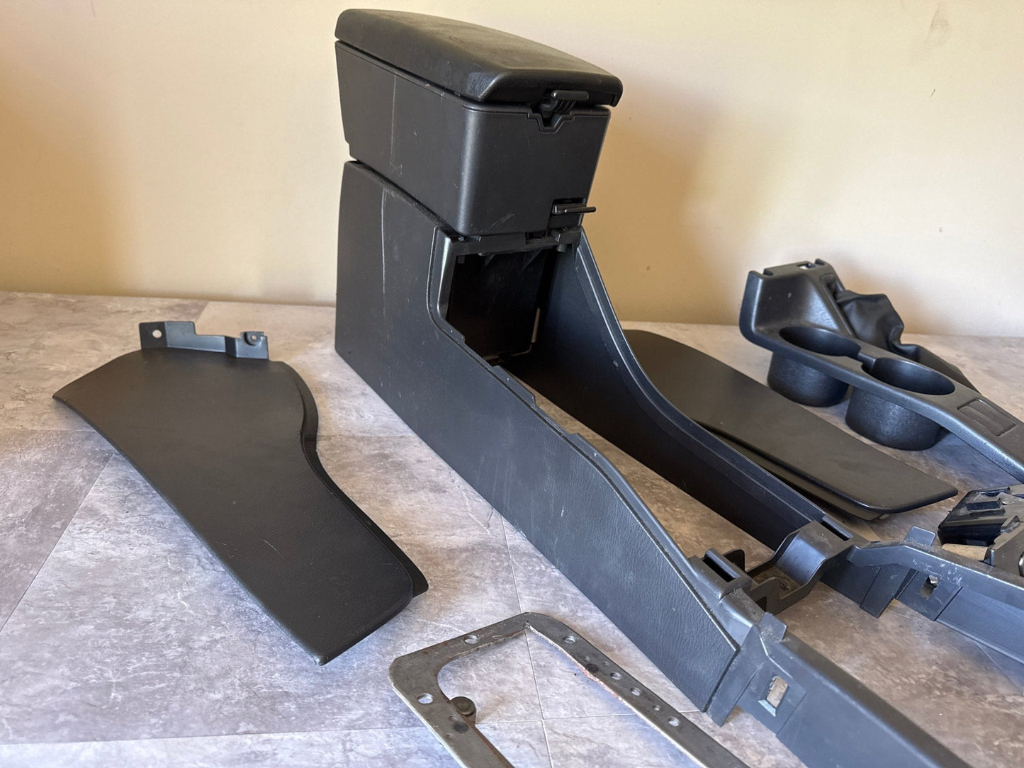 05-07 2005-2007 SUBARU WRX STI CENTER CONSOLE SHIFTER TRIM E BRAKE SWAP 6MT OEM