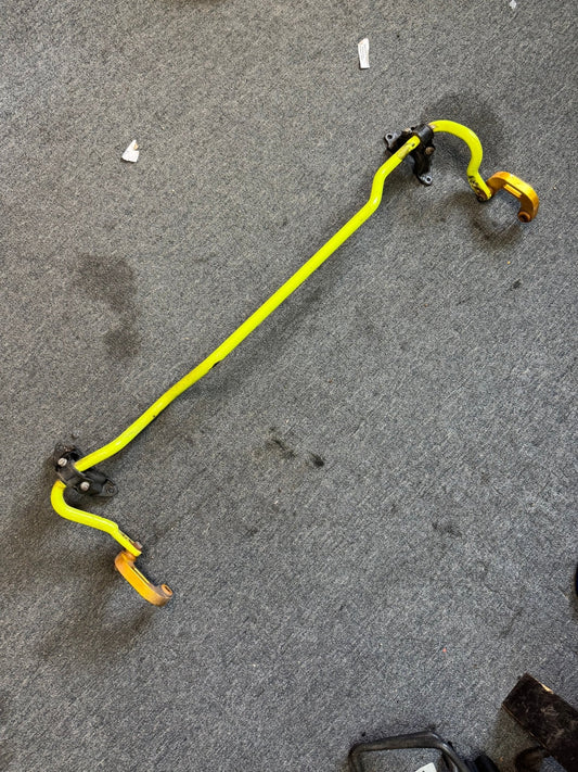 Whiteline Sway Bar Kit 22mm Front And 22mm Rear Fits 02-07 Subaru WRX Wagon