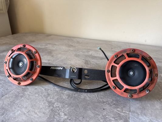 Perrin 02-07 WRX/STi Bracket w/ Hella Horns