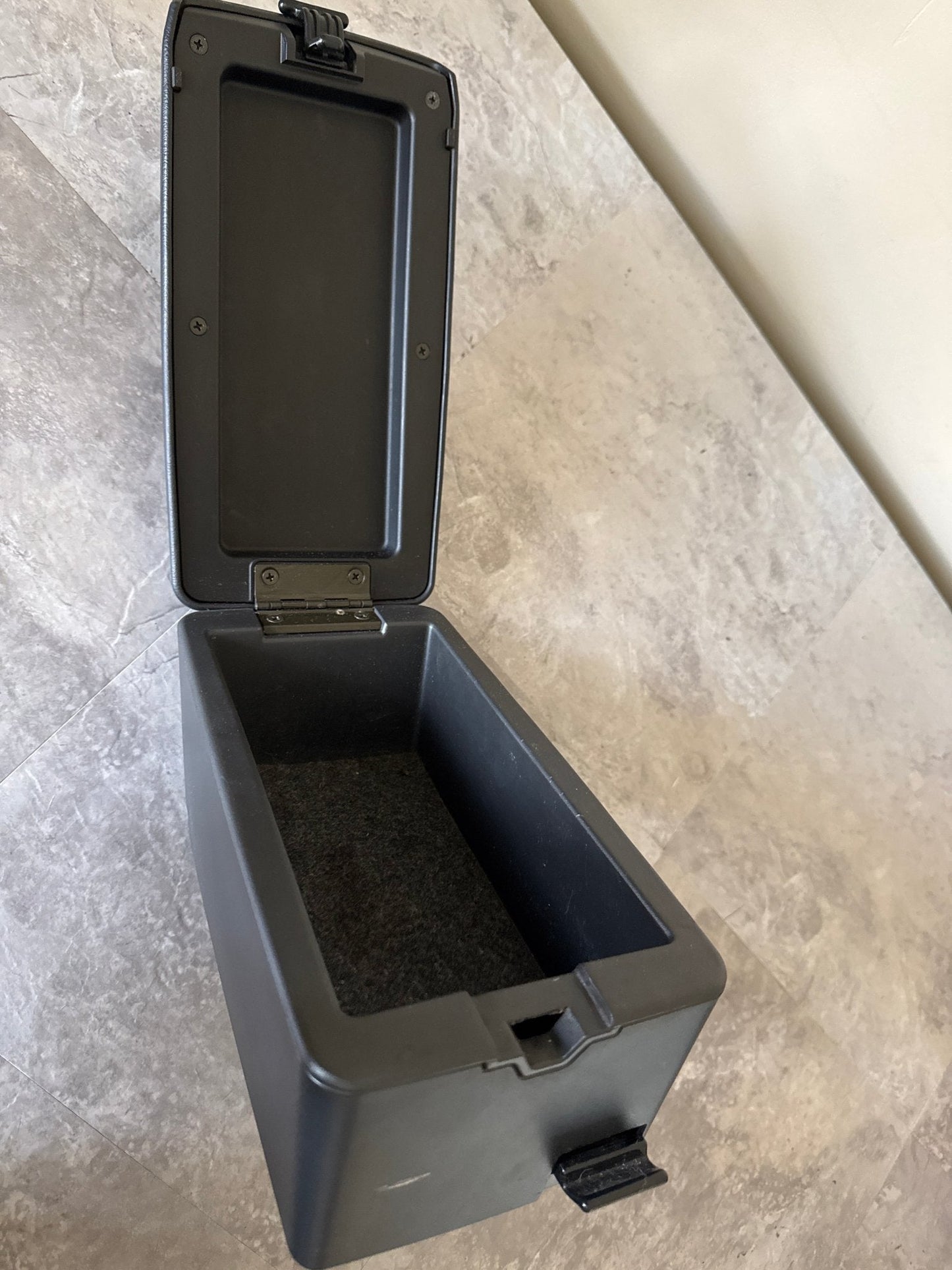 OEM 2002 2003 2004 Subaru Impreza WRX Center Console Extended Armrest Black