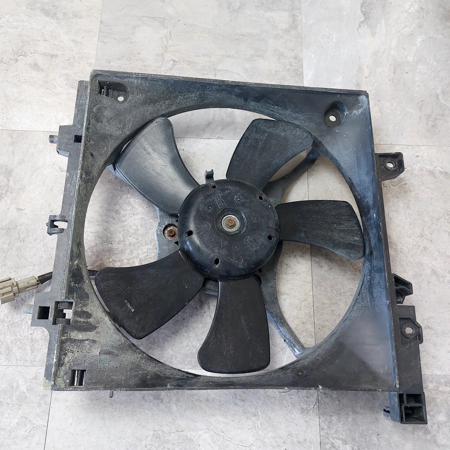 2004-2007 SUBARU WRX & STI RADIATOR COOLING FAN ASSEMBLY OEM