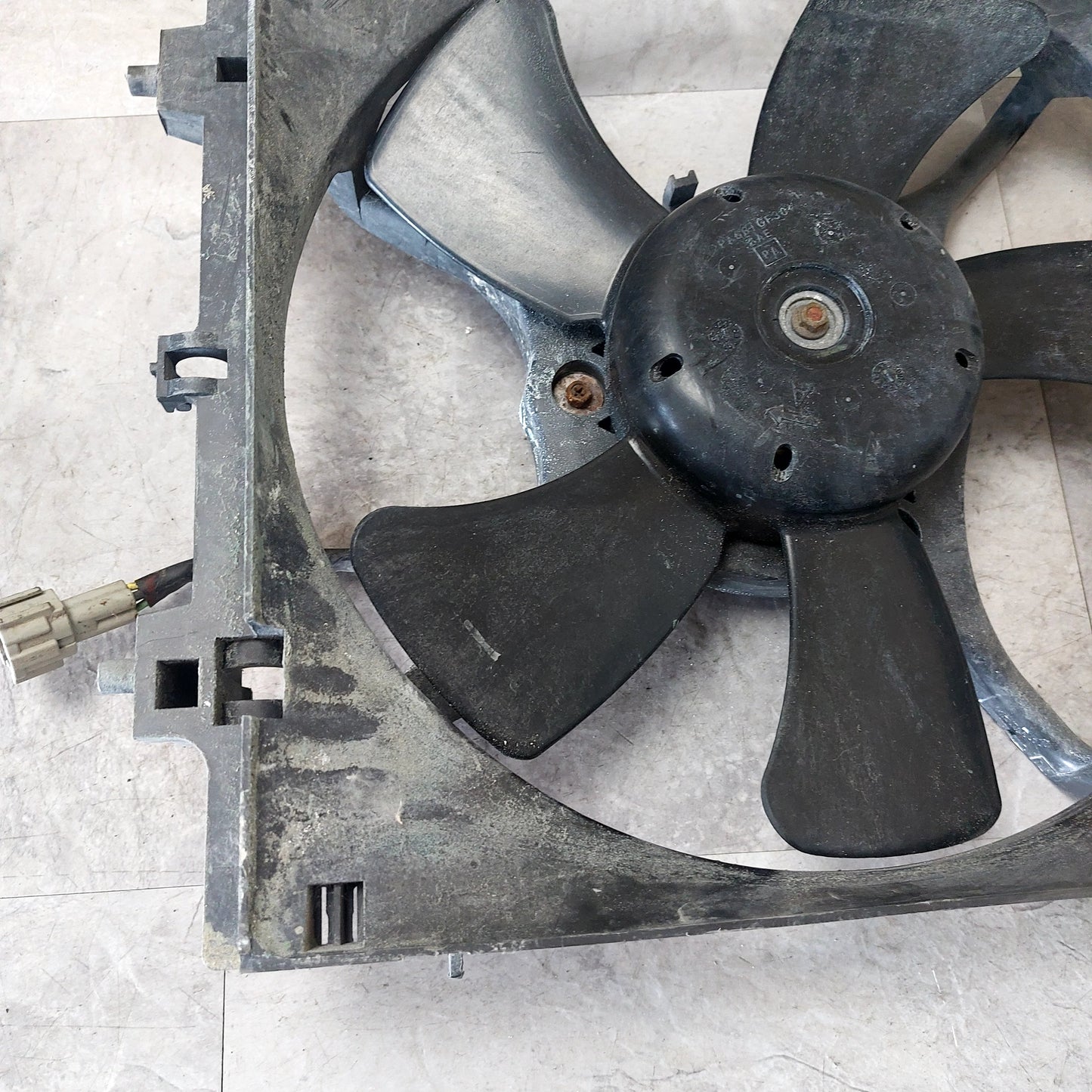 2004-2007 SUBARU WRX & STI RADIATOR COOLING FAN ASSEMBLY OEM