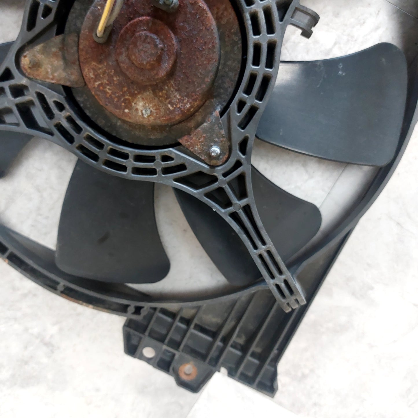 OEM 02-03 Subaru WRX RH Radiator Cooling Fan Assembly