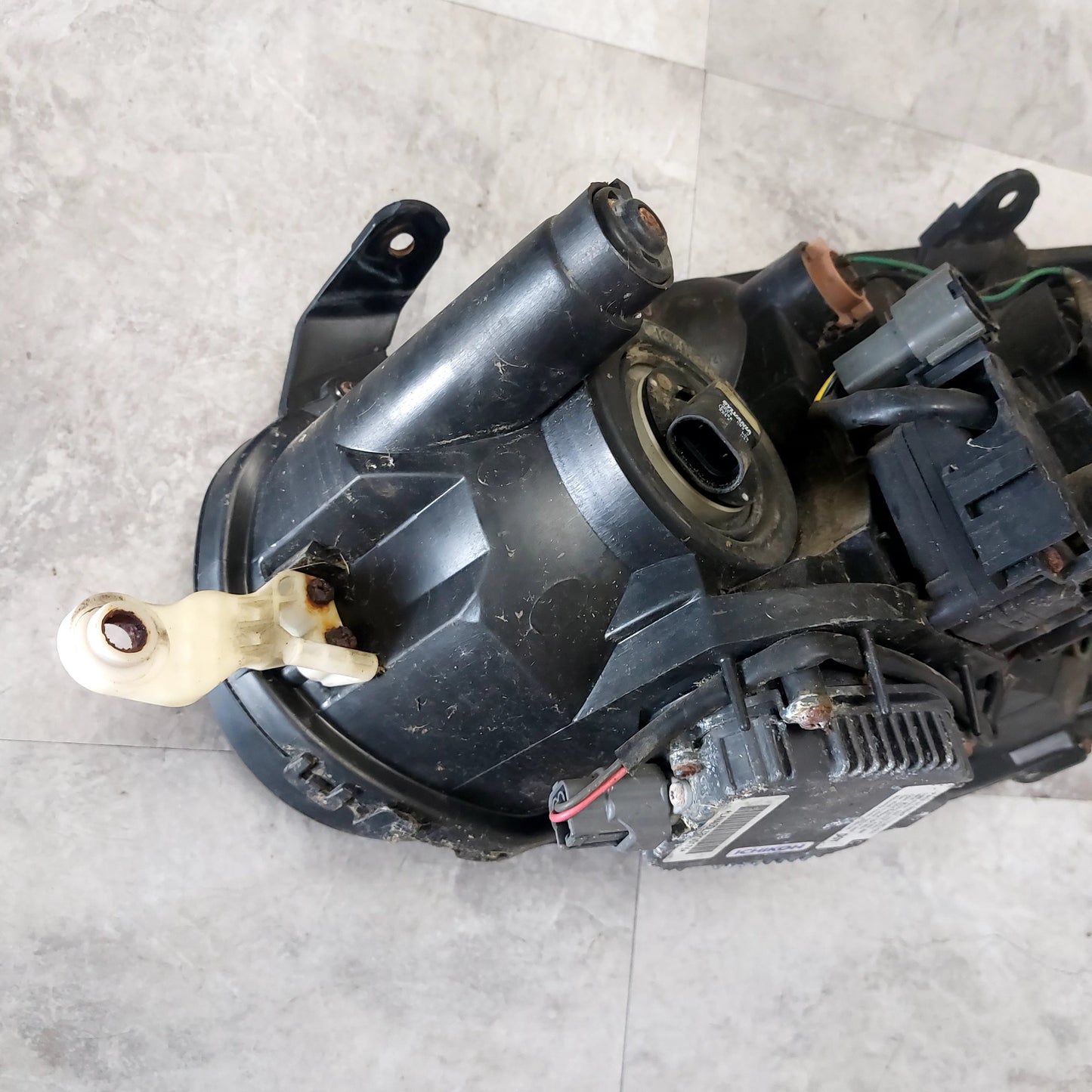 OEM 2004-2005 Subaru Impreza WRX STi RH Passenger Side Headlight Assembly