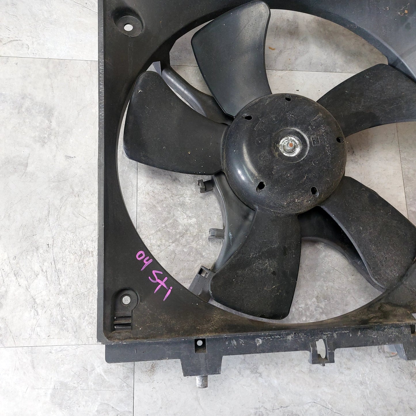 2004-2007 SUBARU WRX & STI RADIATOR COOLING FAN ASSEMBLY OEM