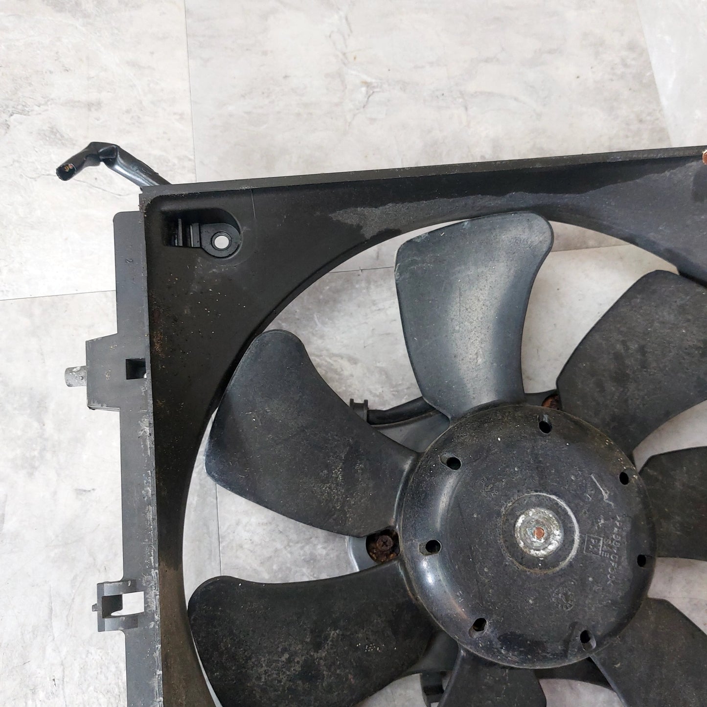 2004-2007 SUBARU WRX & STI RADIATOR COOLING FAN ASSEMBLY OEM