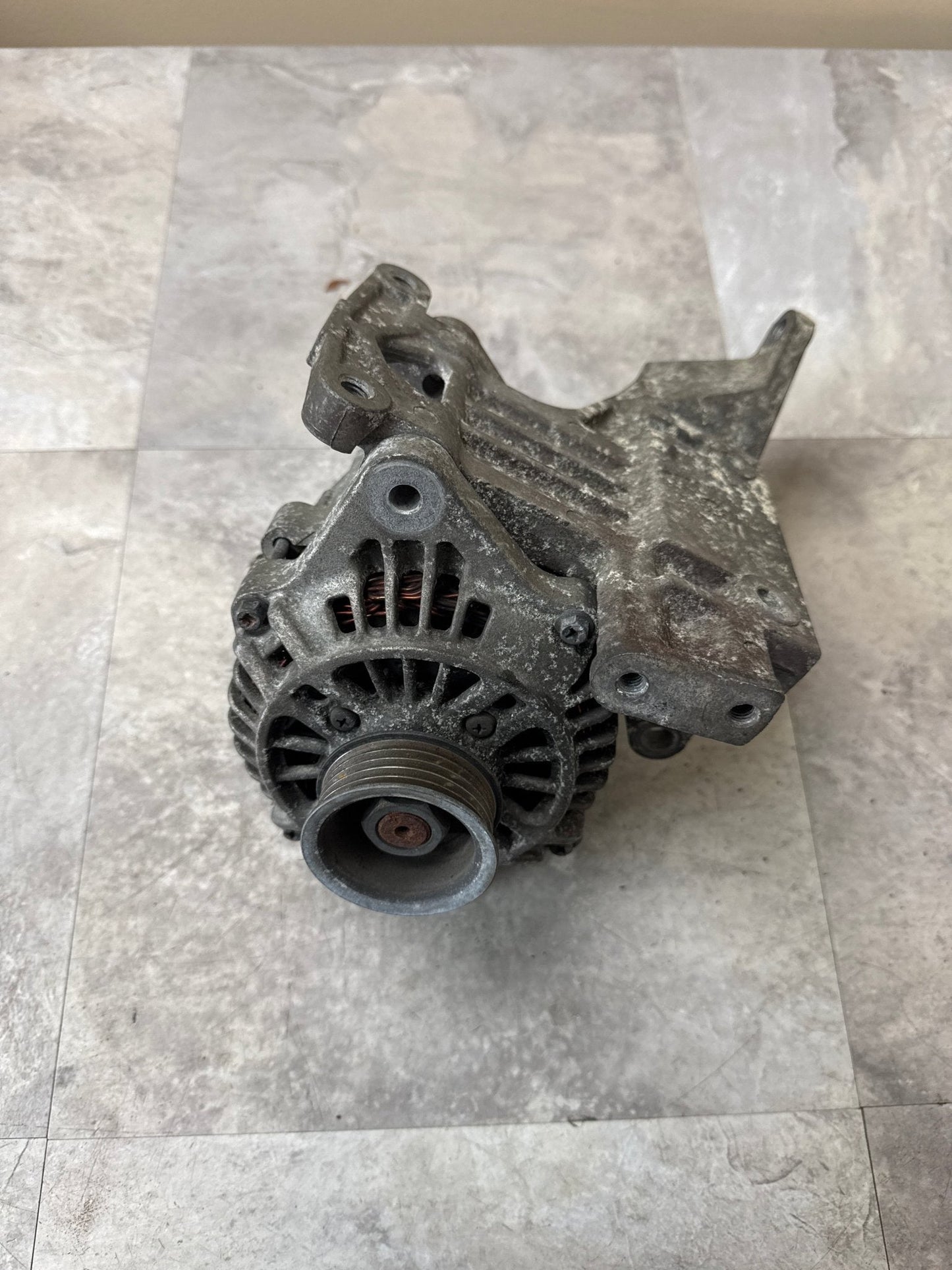 2002-2005 Subaru Impreza WRX 2.0 Turbo Alternator OEM (w Mount)