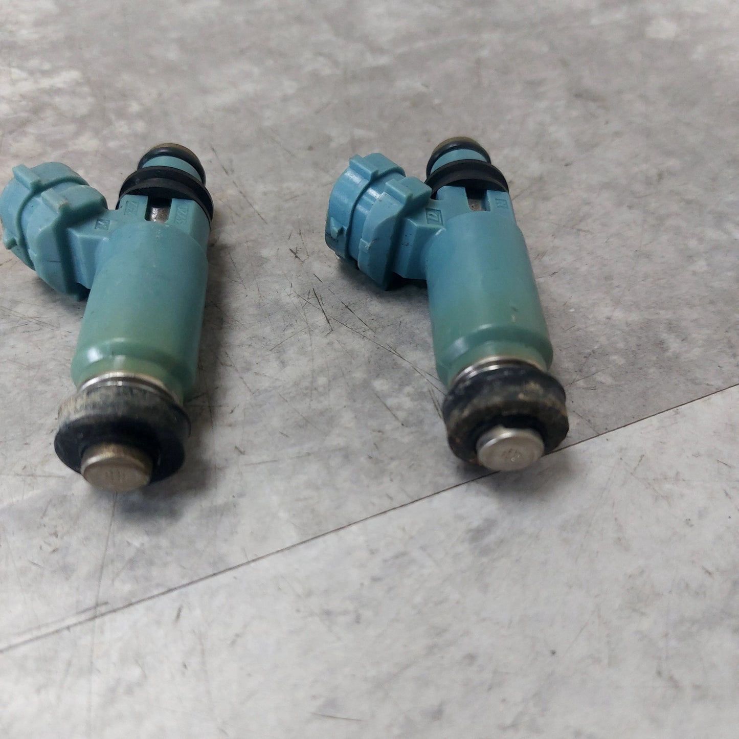 2002-05 Subaru Impreza WRX Top Feed OEM Fuel Injectors Blue x4