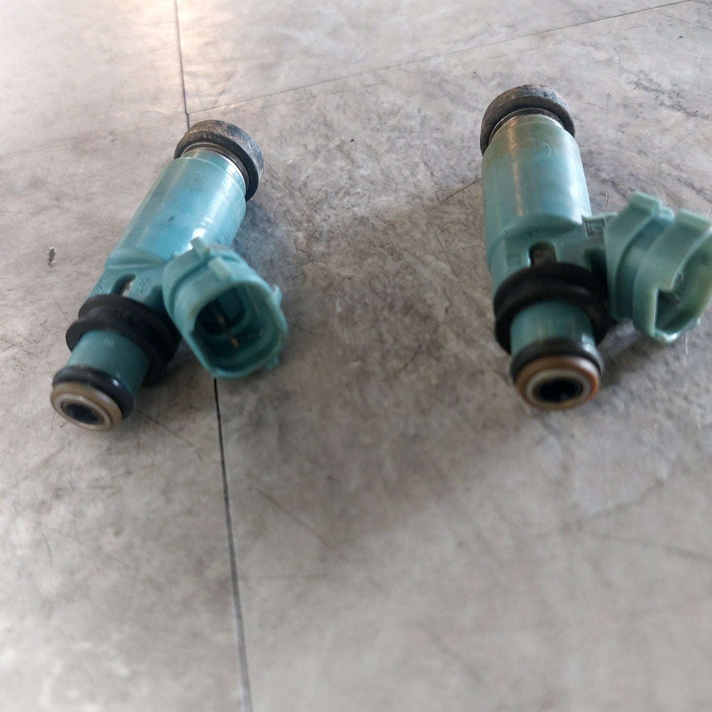 2002-05 Subaru Impreza WRX Top Feed OEM Fuel Injectors Blue x4
