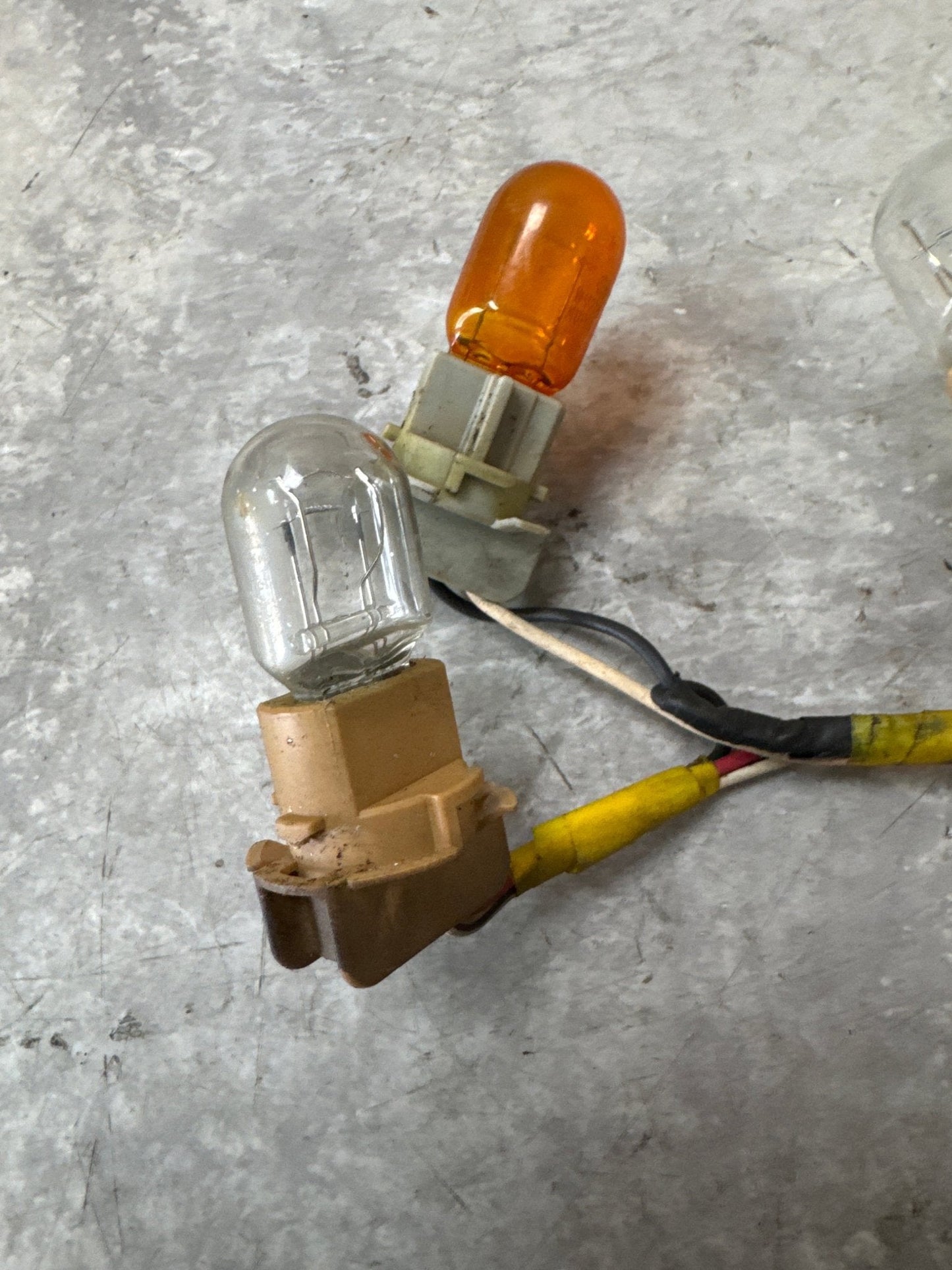 OEM 2002-2004 Subaru Impreza WRX Tail Light Harness (w Bulbs) (2)