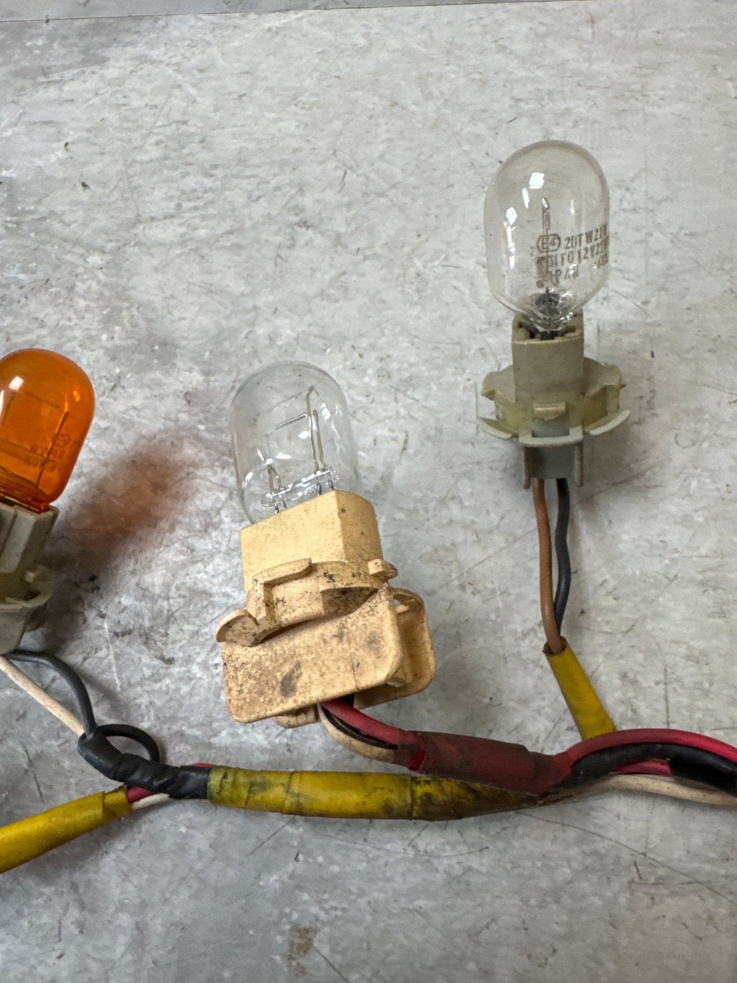 OEM 2002-2004 Subaru Impreza WRX Tail Light Harness (w Bulbs) (2)