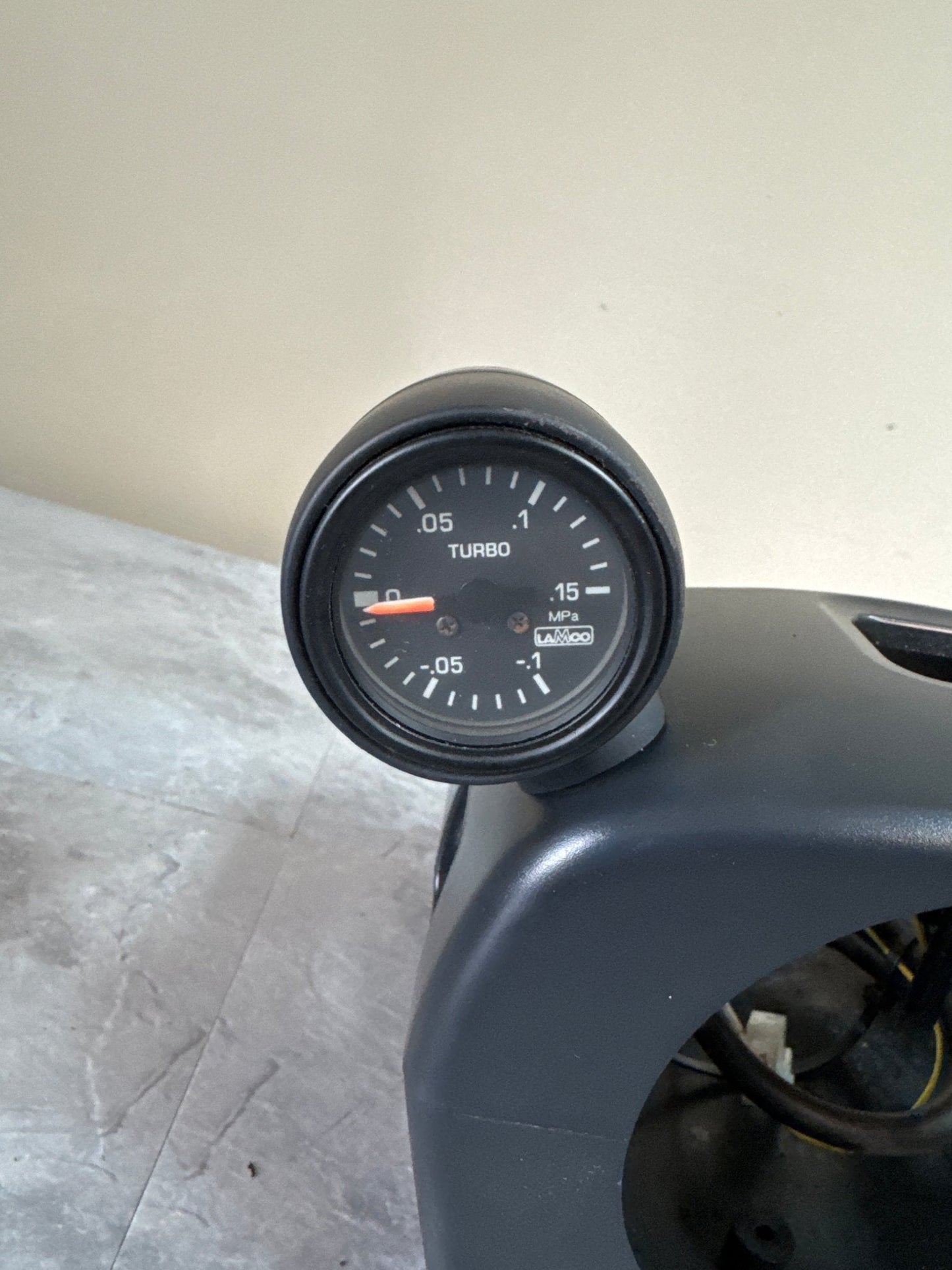 2004 2005 2006 2007 SUBARU IMPREZA WRX STi OEM LAMCO TURBO BOOST GAUGE