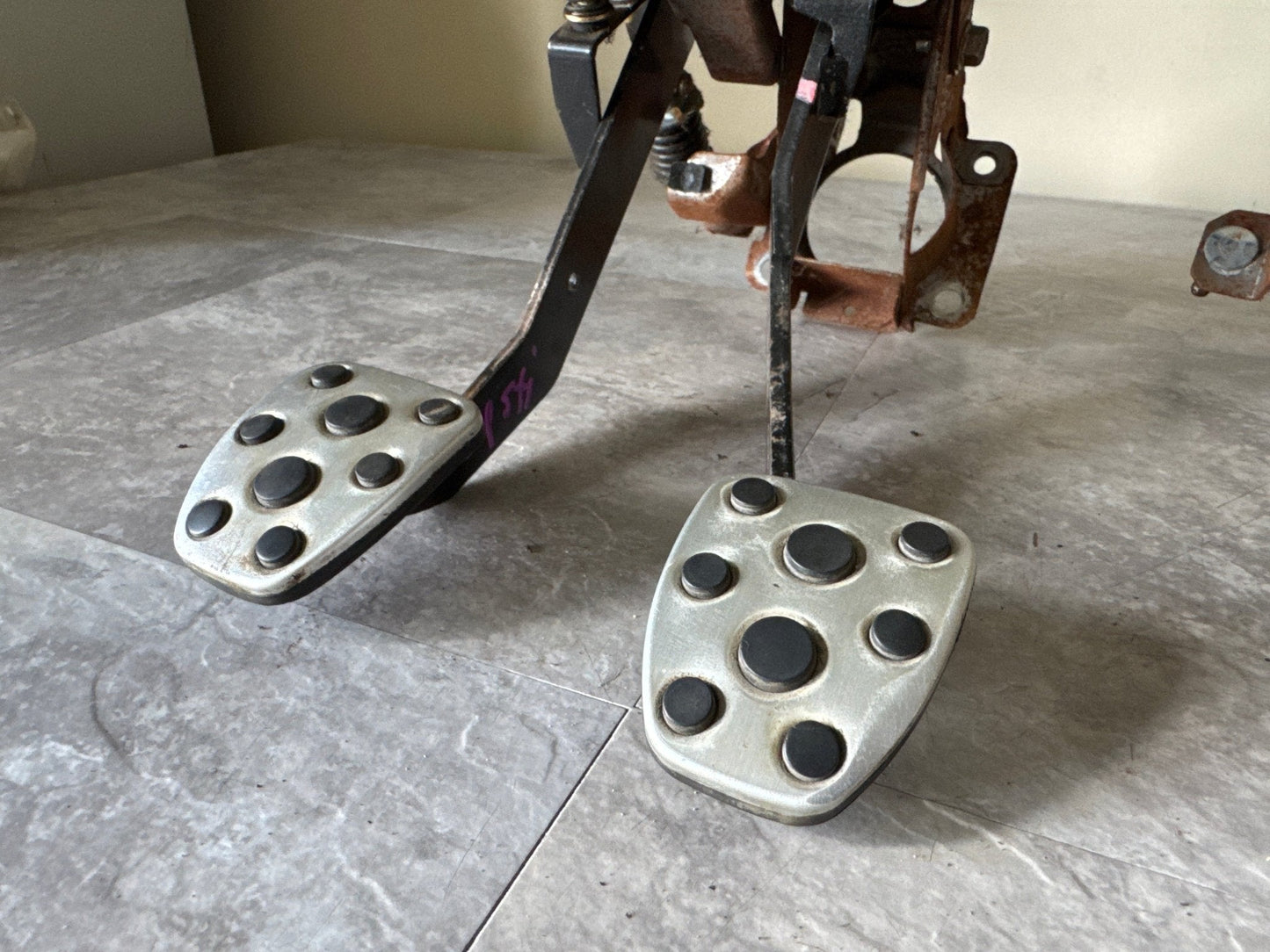04-06 SUBARU IMPREZA WRX STi MANUAL CLUTCH & BRAKE PEDAL