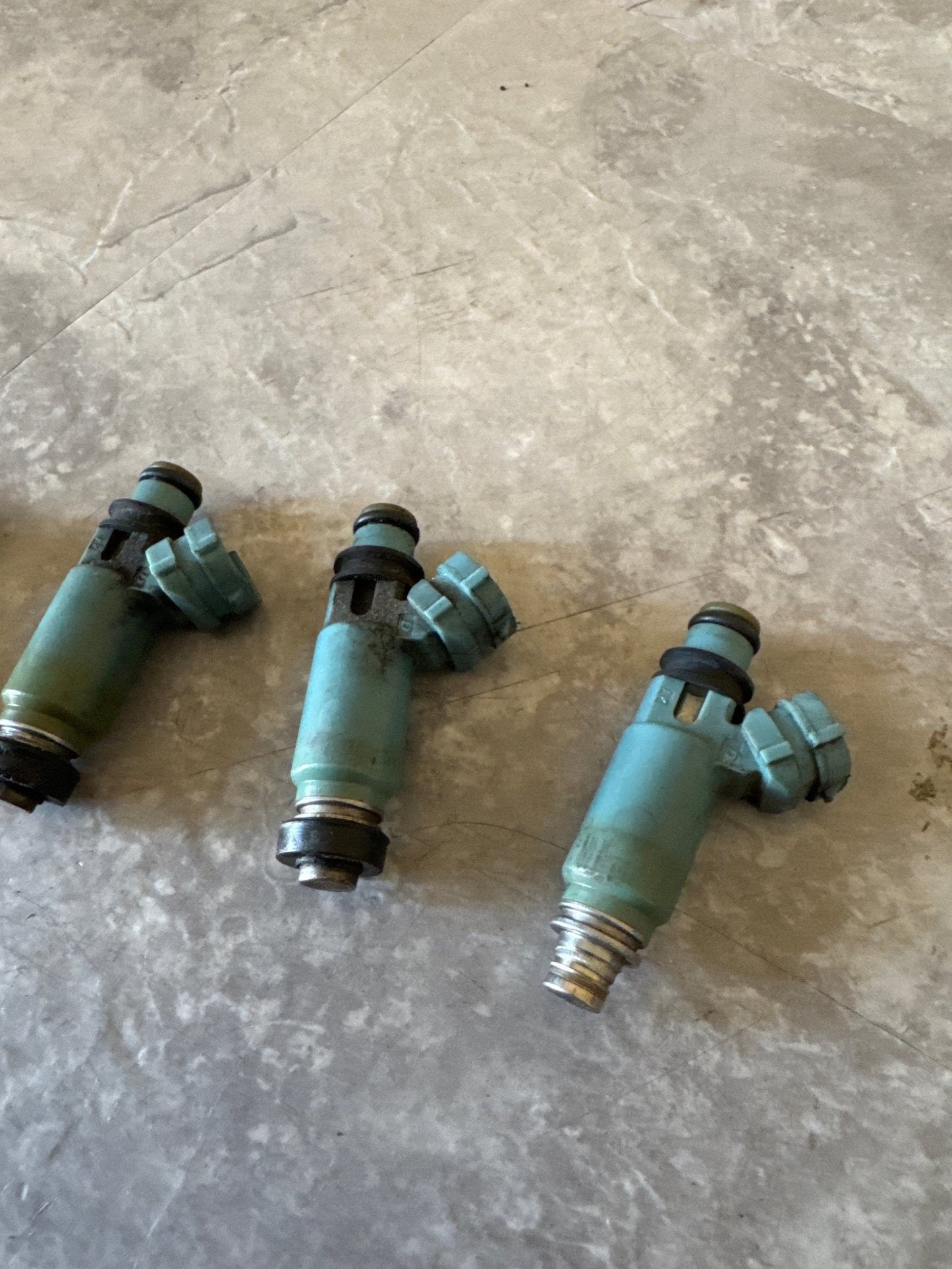 2002-05 Subaru Impreza WRX Top Feed OEM Fuel Injectors Blue x4 (02 WRX)