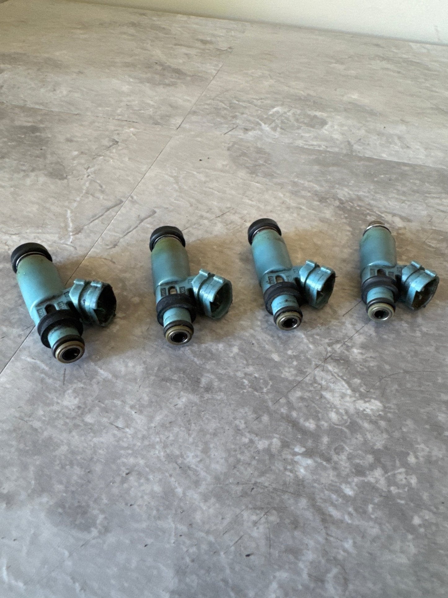 2002-05 Subaru Impreza WRX Top Feed OEM Fuel Injectors Blue x4 (02 WRX)