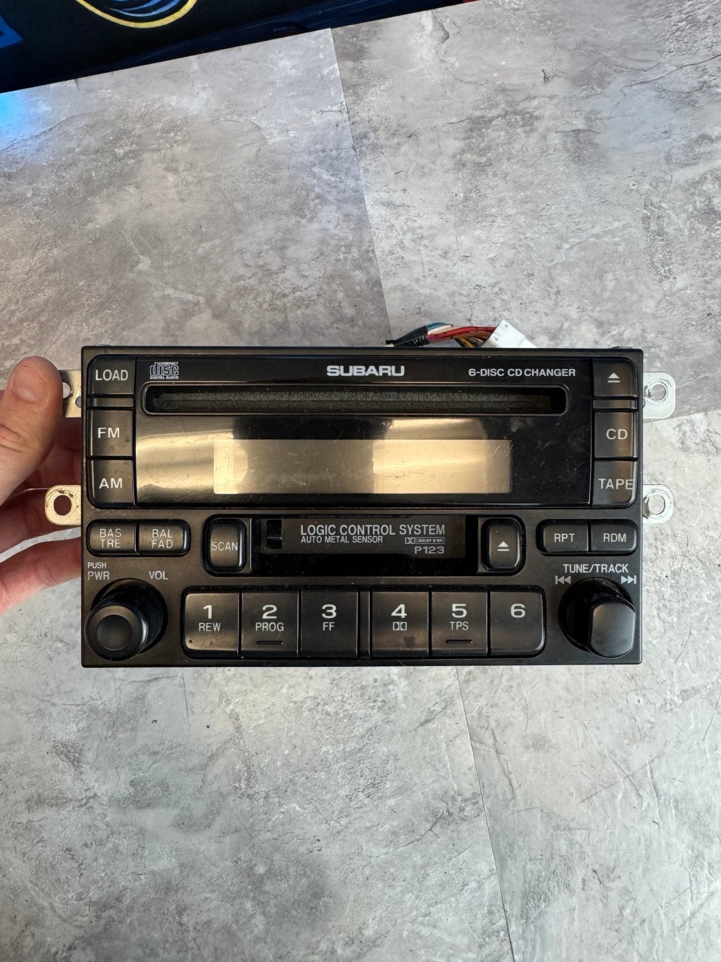 Subaru OEM 01-04 Subaru Impreza WRX/Forester 6 Disc Radio Control Unit Stereo Deck