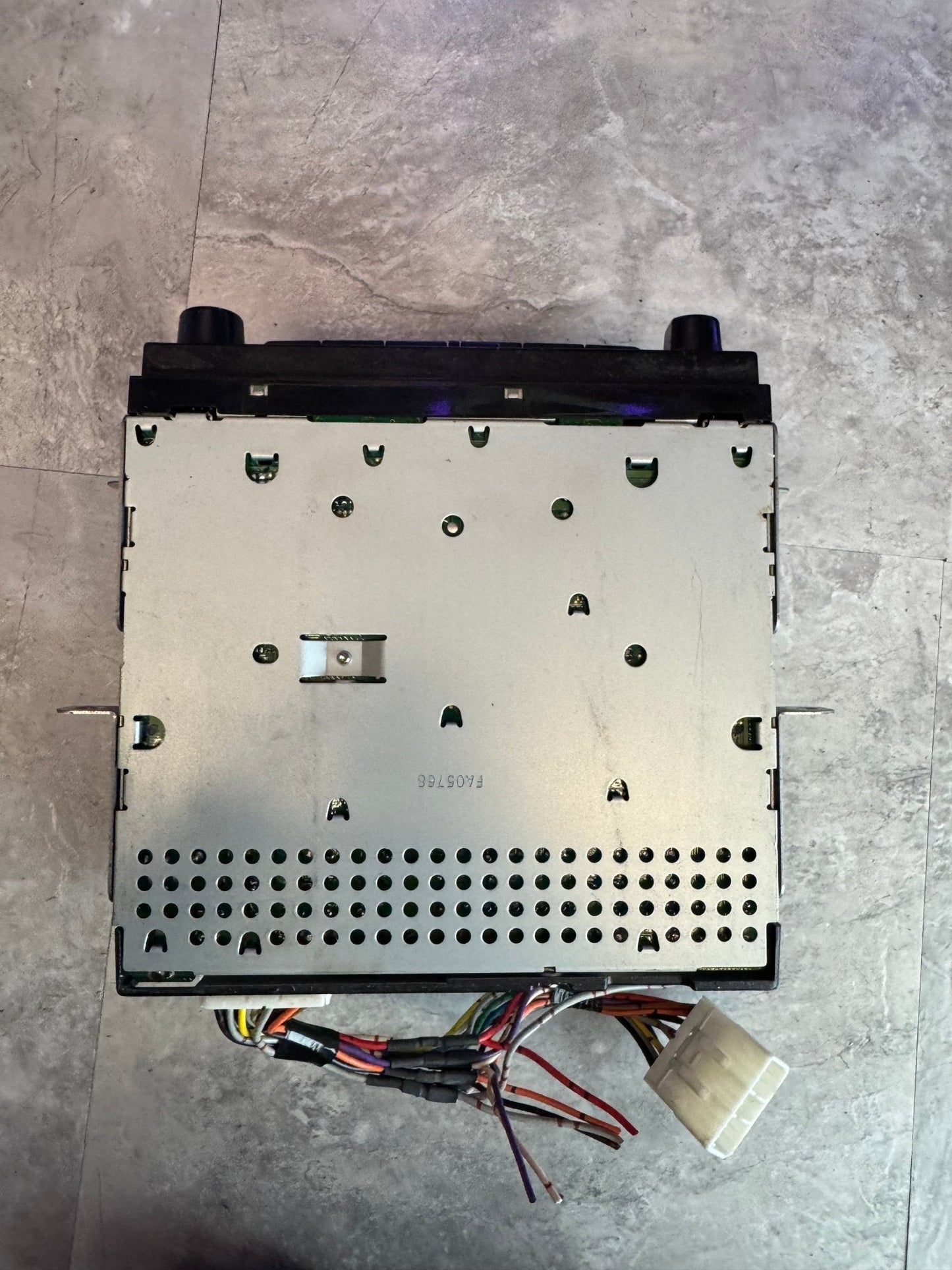 Subaru OEM 01-04 Subaru Impreza WRX/Forester 6 Disc Radio Control Unit Stereo Deck